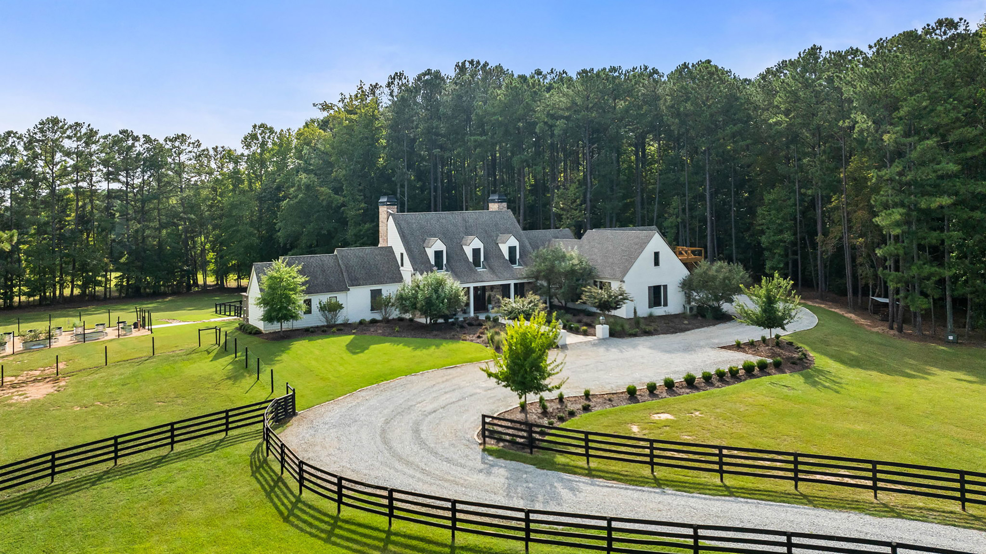  Live a Life of Balance, Privacy and Distinction on 22 ± Acres - 物件實景
