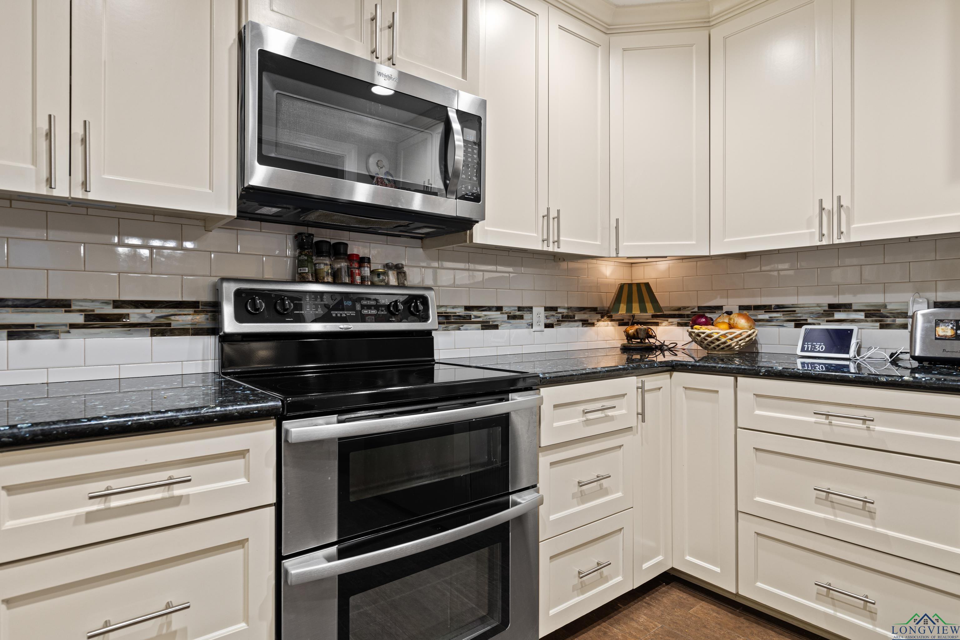 Kilgore, Texas, 75662, United States, 4 Bedrooms Bedrooms, ,3 BathroomsBathrooms,Residential,For Sale,1949860