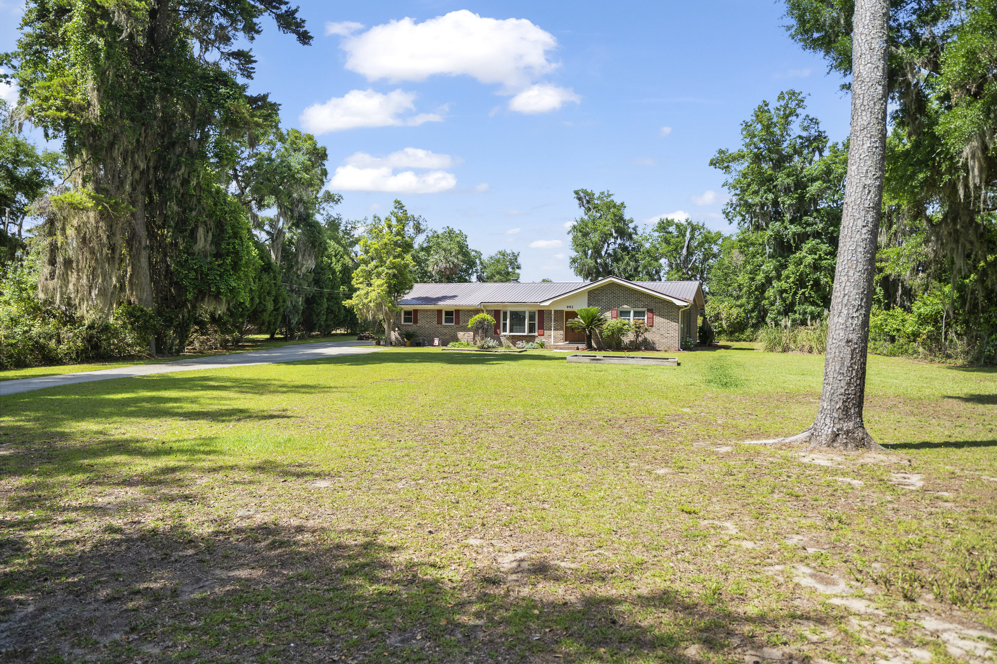 Beaufort, South Carolina, 29906, United States, 3 Bedrooms Bedrooms, ,2 BathroomsBathrooms,Residential,For Sale,1976144