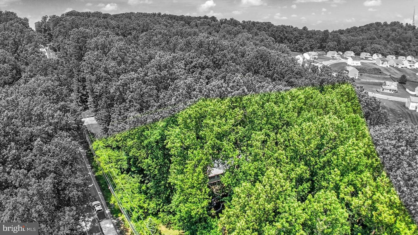 New Cumberland, Pennsylvania, 17070, United States, 4 Bedrooms Bedrooms, ,3 BathroomsBathrooms,Residential,For Sale,1955923