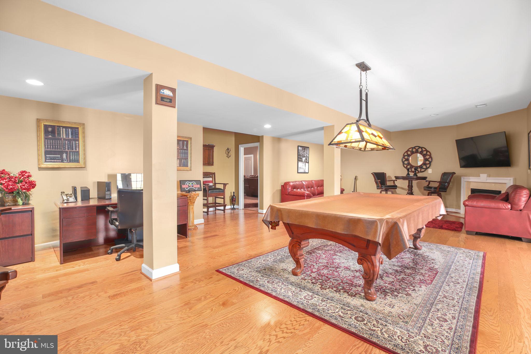 Woodbridge, Virginia, 22192, United States, 5 Bedrooms Bedrooms, ,5 BathroomsBathrooms,Residential,For Sale,1987362