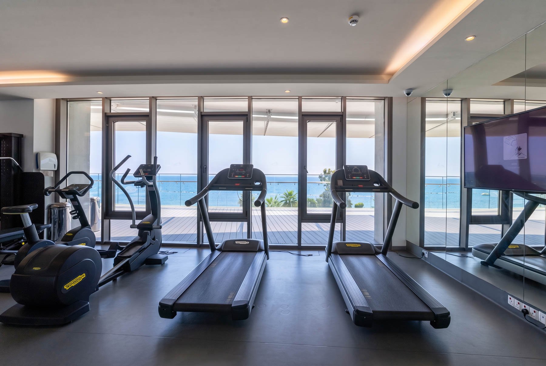  Four-Bedroom Seafront Penthouse in an Iconic Limassol Residence - 物件實景