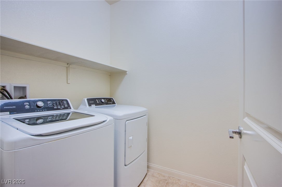 Las Vegas, Nevada, 89113, United States, 5 Bedrooms Bedrooms, ,1 BathroomBathrooms,Residential,For Sale,1836306