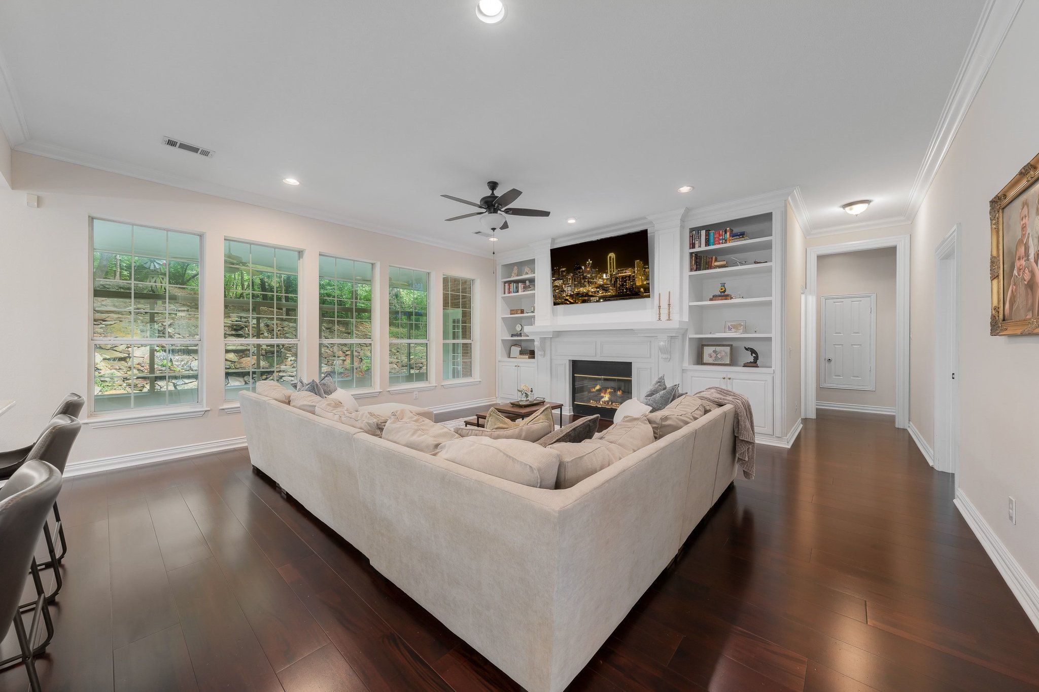  Hilltop Luxury in Monticello with Panoramic Views & Outdoor Amenities - 物件實景