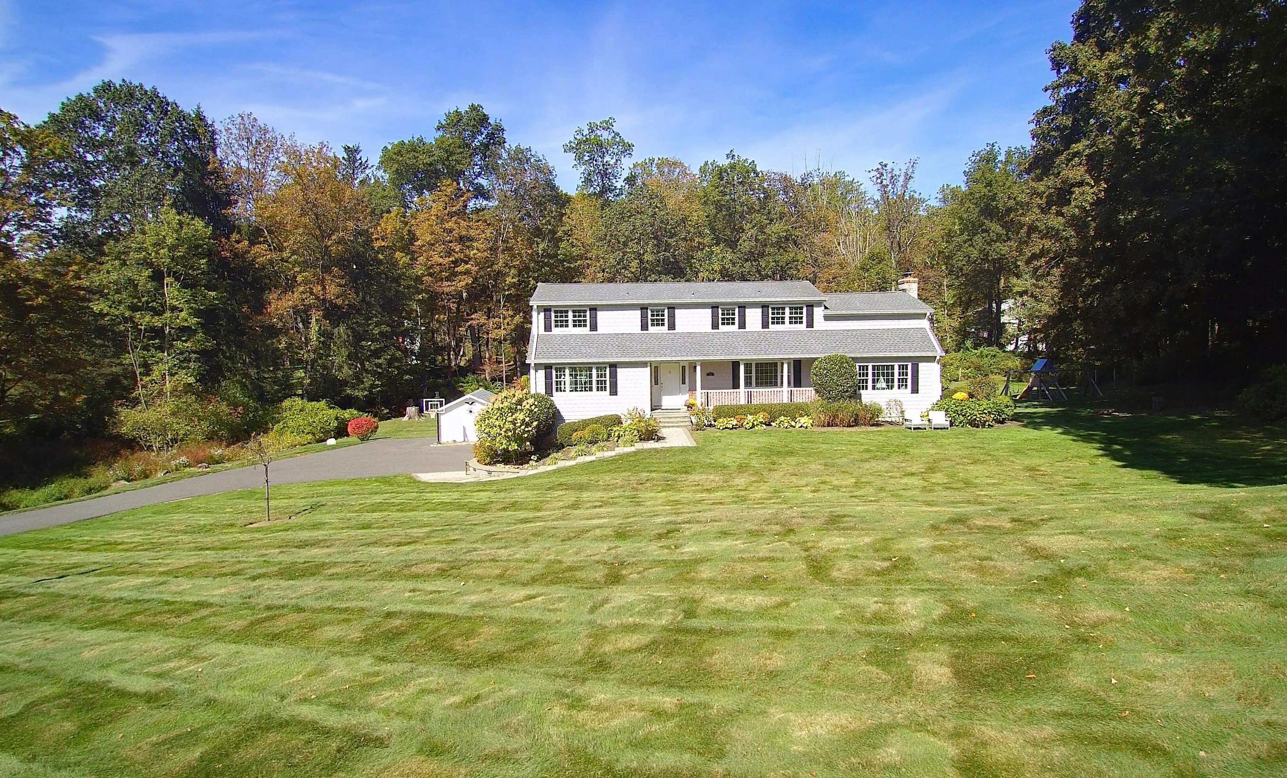 Exceptional Colonial In Westmoreland Neighborhood - 物件實景