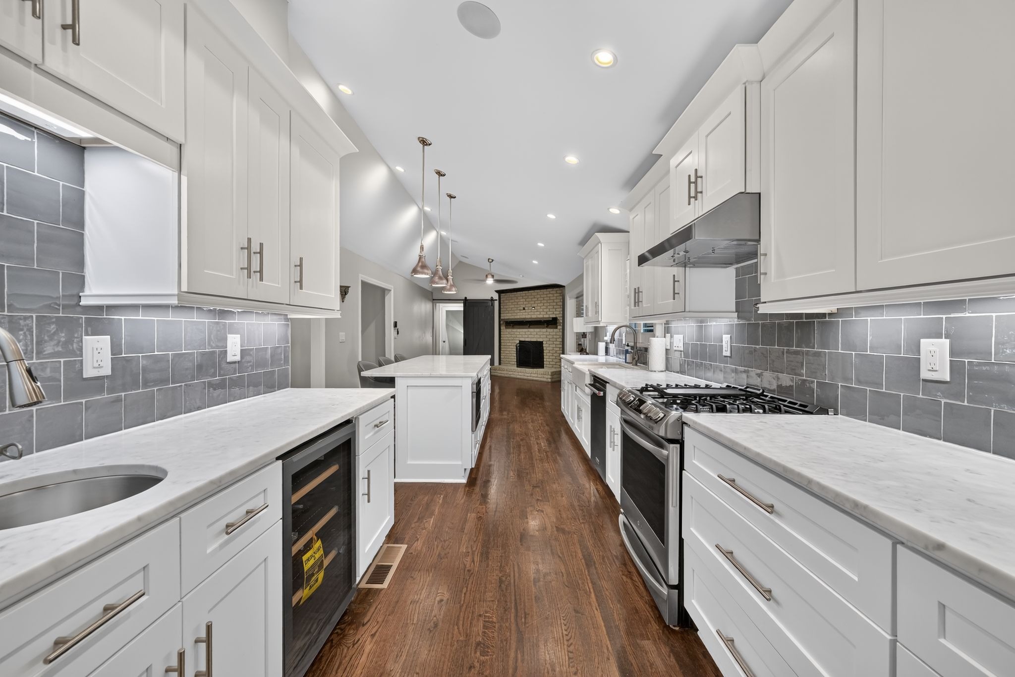  Thoughtfully Renovated Residence in Green Oaks - 物件實景