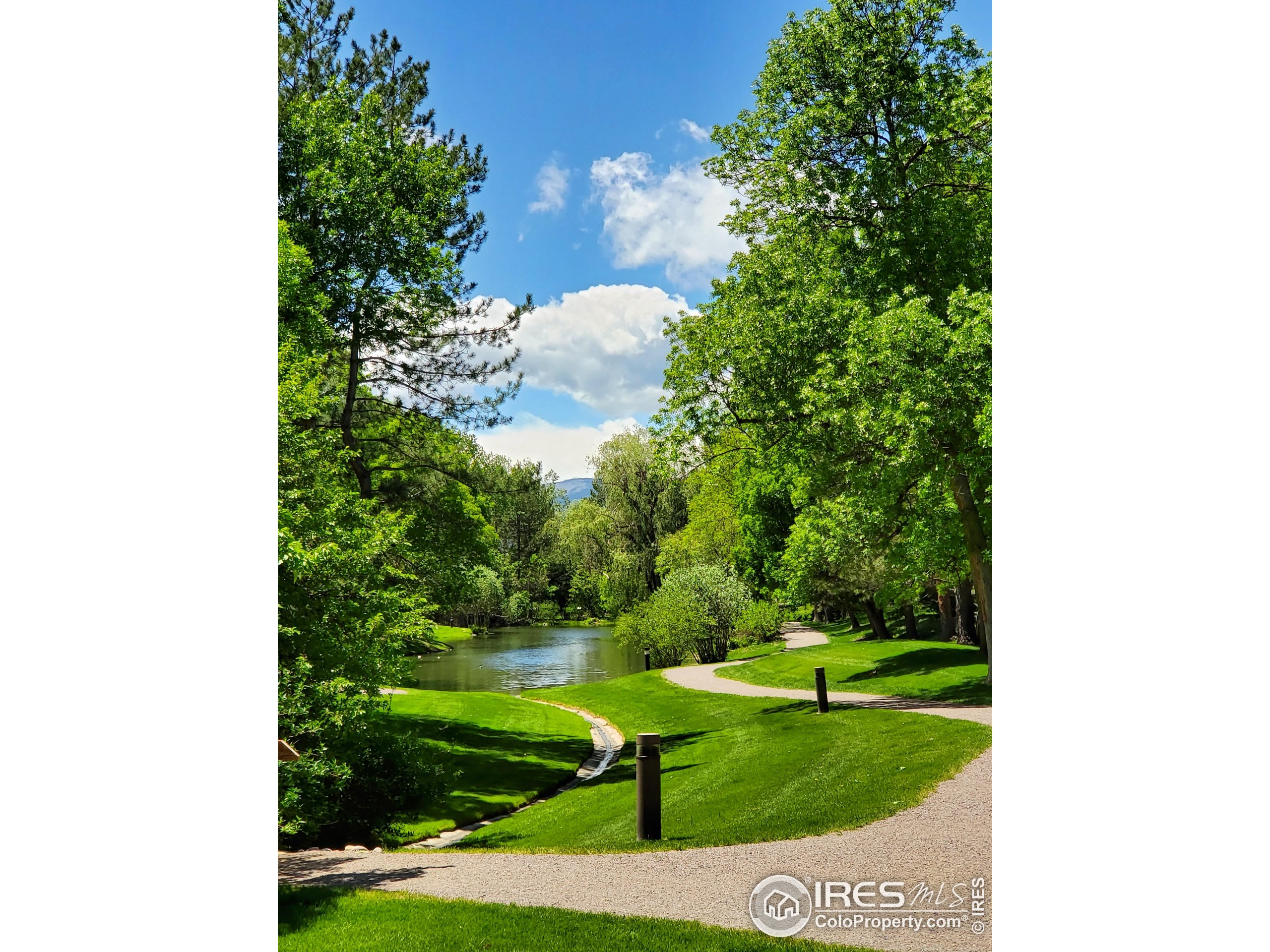 Boulder, Colorado, 80301, United States, 2 Bedrooms Bedrooms, ,2 BathroomsBathrooms,Residential,For Sale,1942273