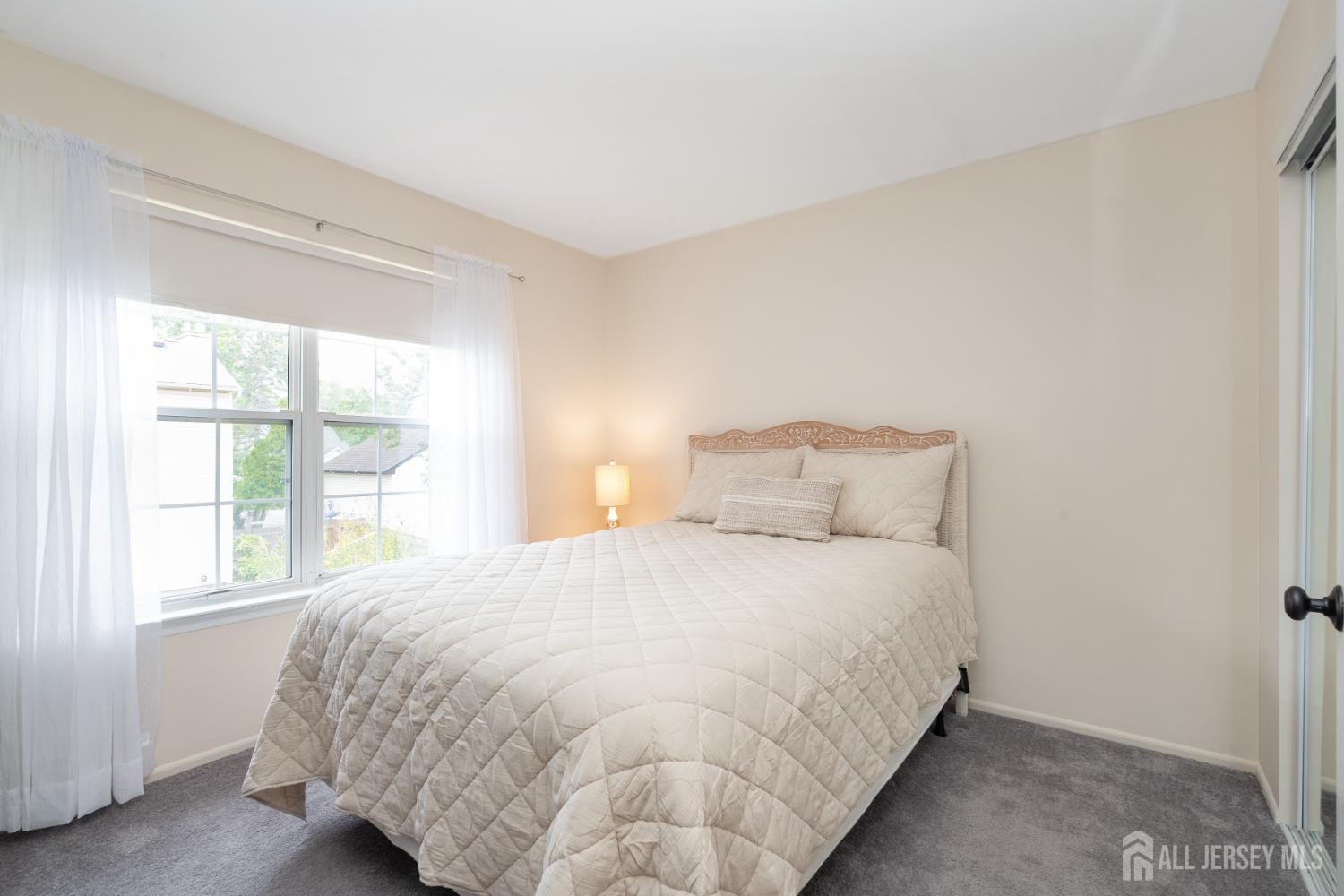 Piscataway, New Jersey, 08854, United States, 4 Bedrooms Bedrooms, ,3 BathroomsBathrooms,Residential,For Sale,1979846