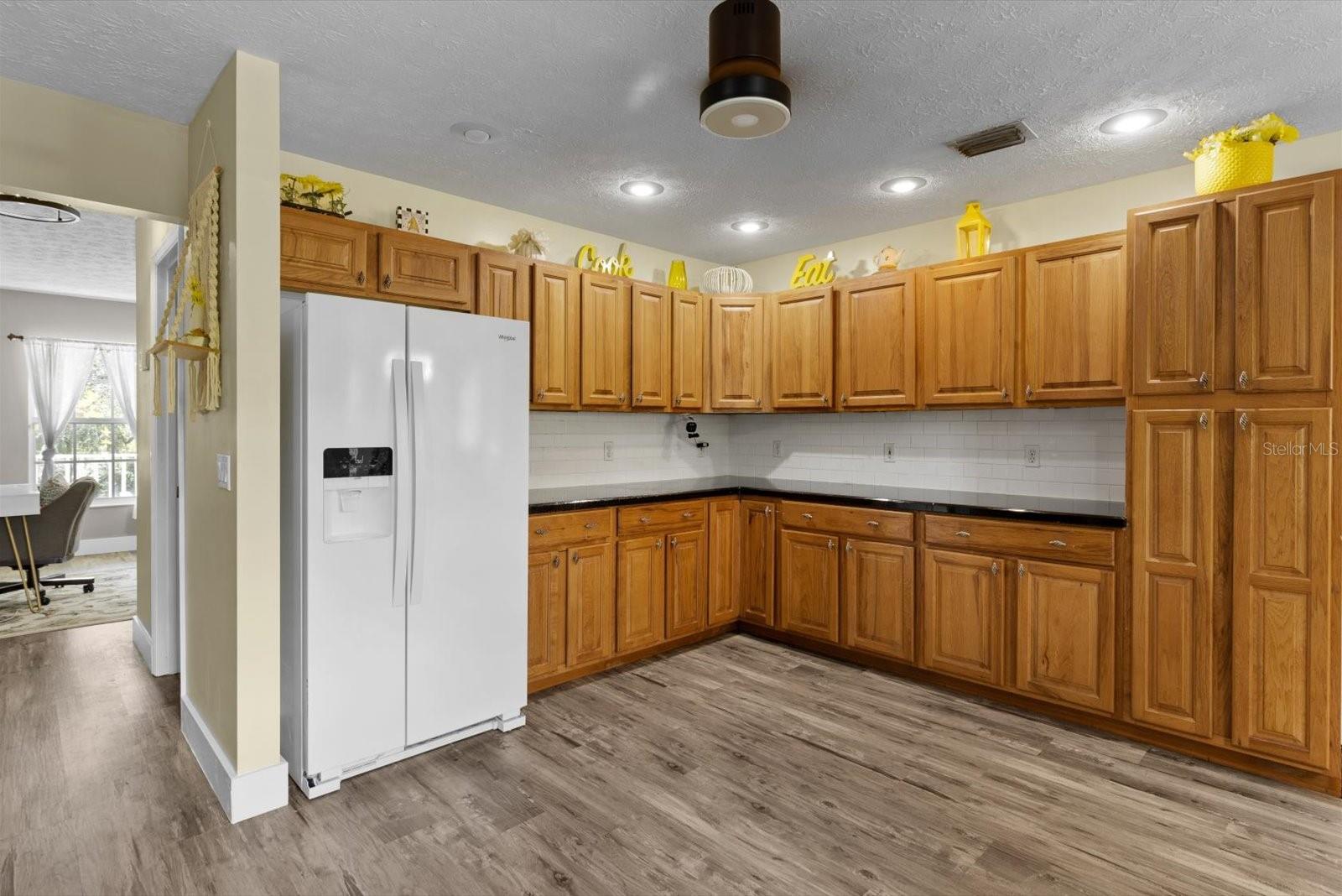 FORT PIERCE, Florida, 34945, United States, 5 Bedrooms Bedrooms, ,4 BathroomsBathrooms,Residential,For Sale,1721914