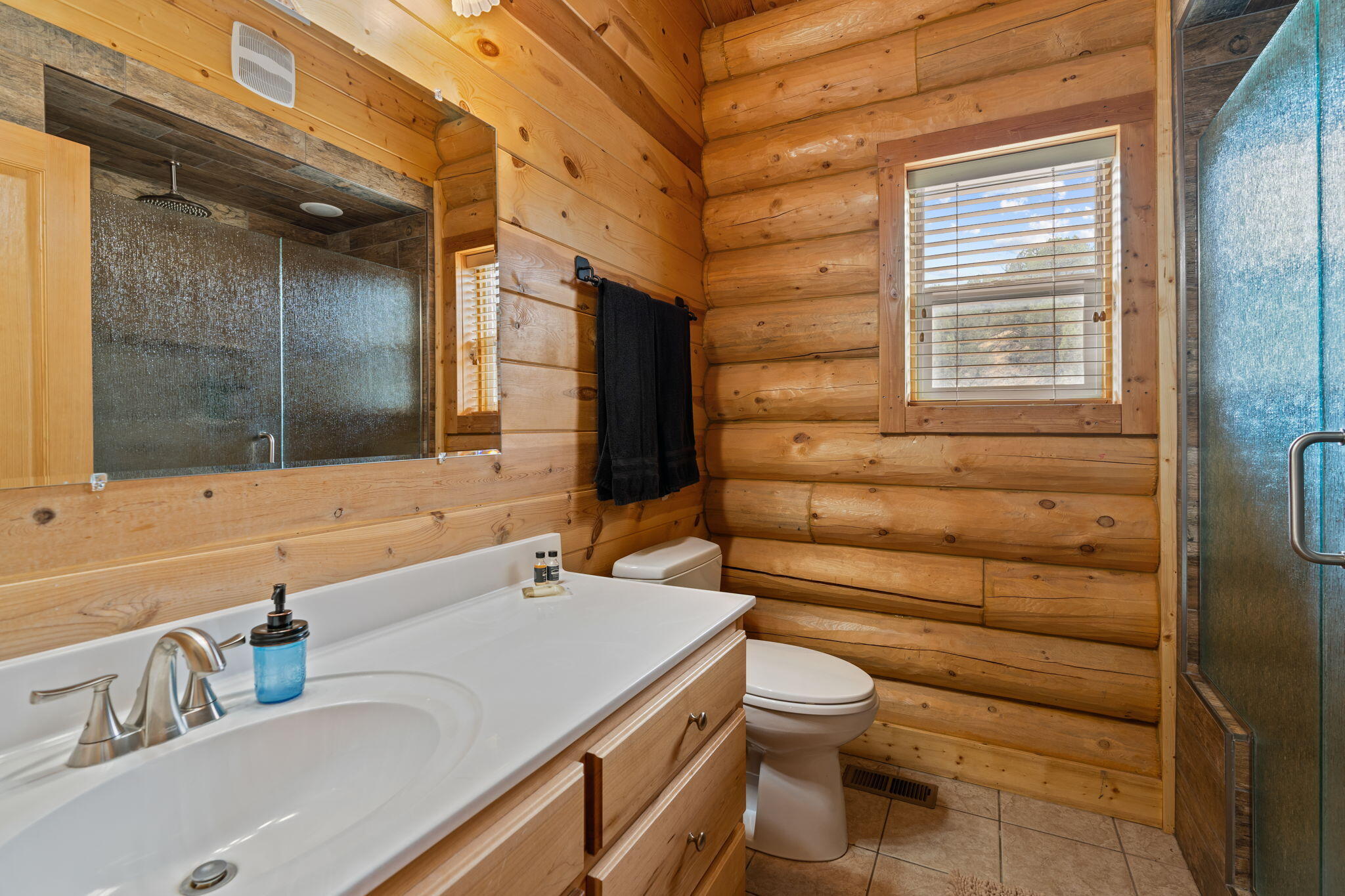 Parowan, Utah, 84761, United States, 5 Bedrooms Bedrooms, ,5 BathroomsBathrooms,Residential,For Sale,1976313