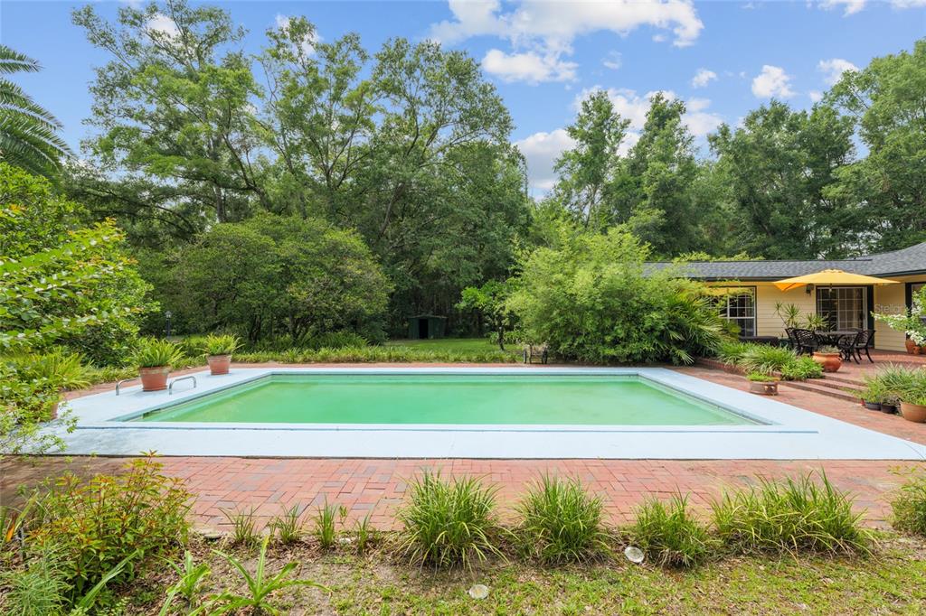 Newberry, Florida, 32669, United States, 3 Bedrooms Bedrooms, ,2 BathroomsBathrooms,Residential,For Sale,1847426