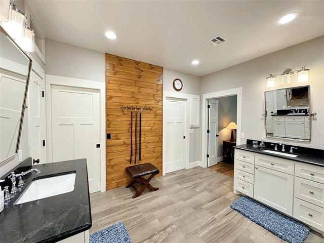 Park Hill, Oklahoma, 74451, United States, 4 Bedrooms Bedrooms, ,3 BathroomsBathrooms,Residential,For Sale,1978884