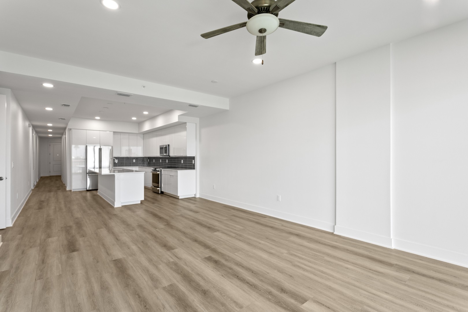 400 150th Ave # 304, Madeira Beach, Florida, 33708, United States, 3 Bedrooms Bedrooms, ,3 BathroomsBathrooms,Residential,For Sale,400 150th Ave # 304,1407196