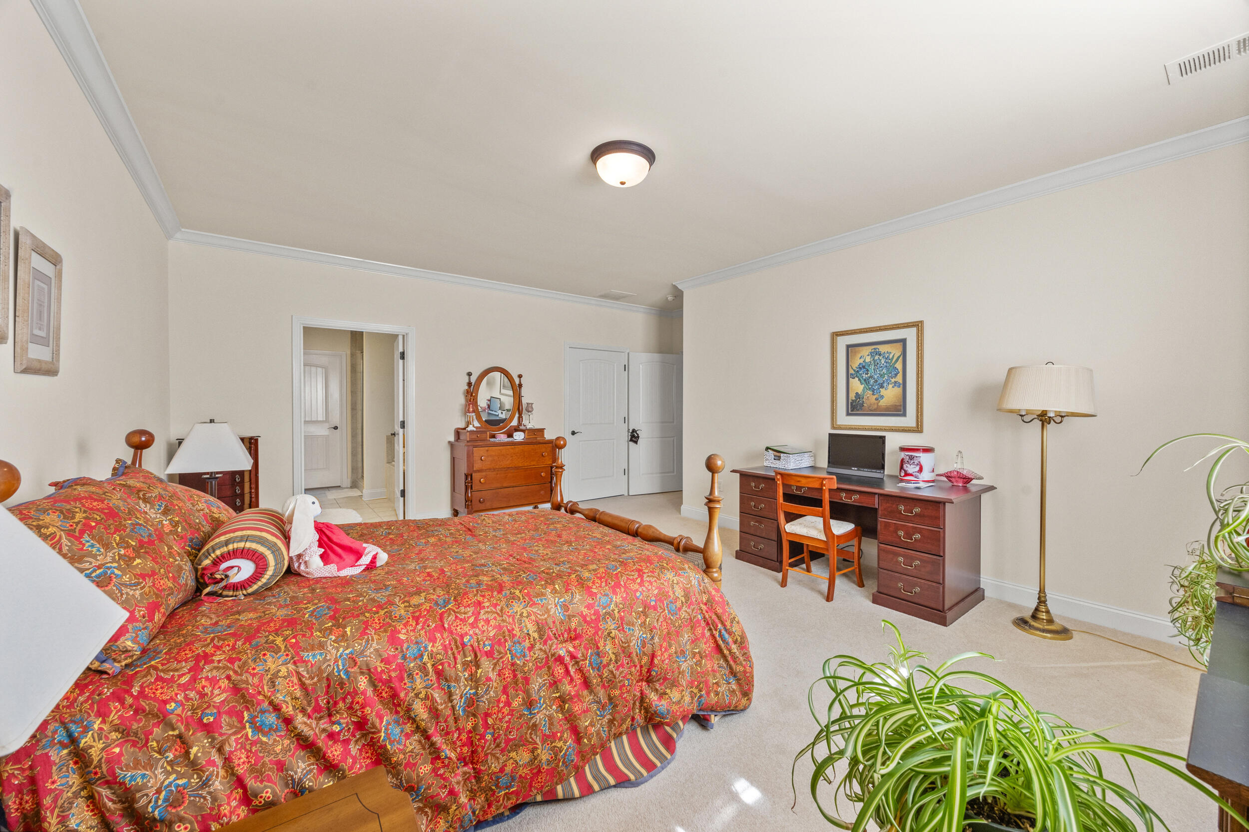 Lexington, Kentucky, 40503, United States, 2 Bedrooms Bedrooms, ,2 BathroomsBathrooms,Residential,For Sale,1995955