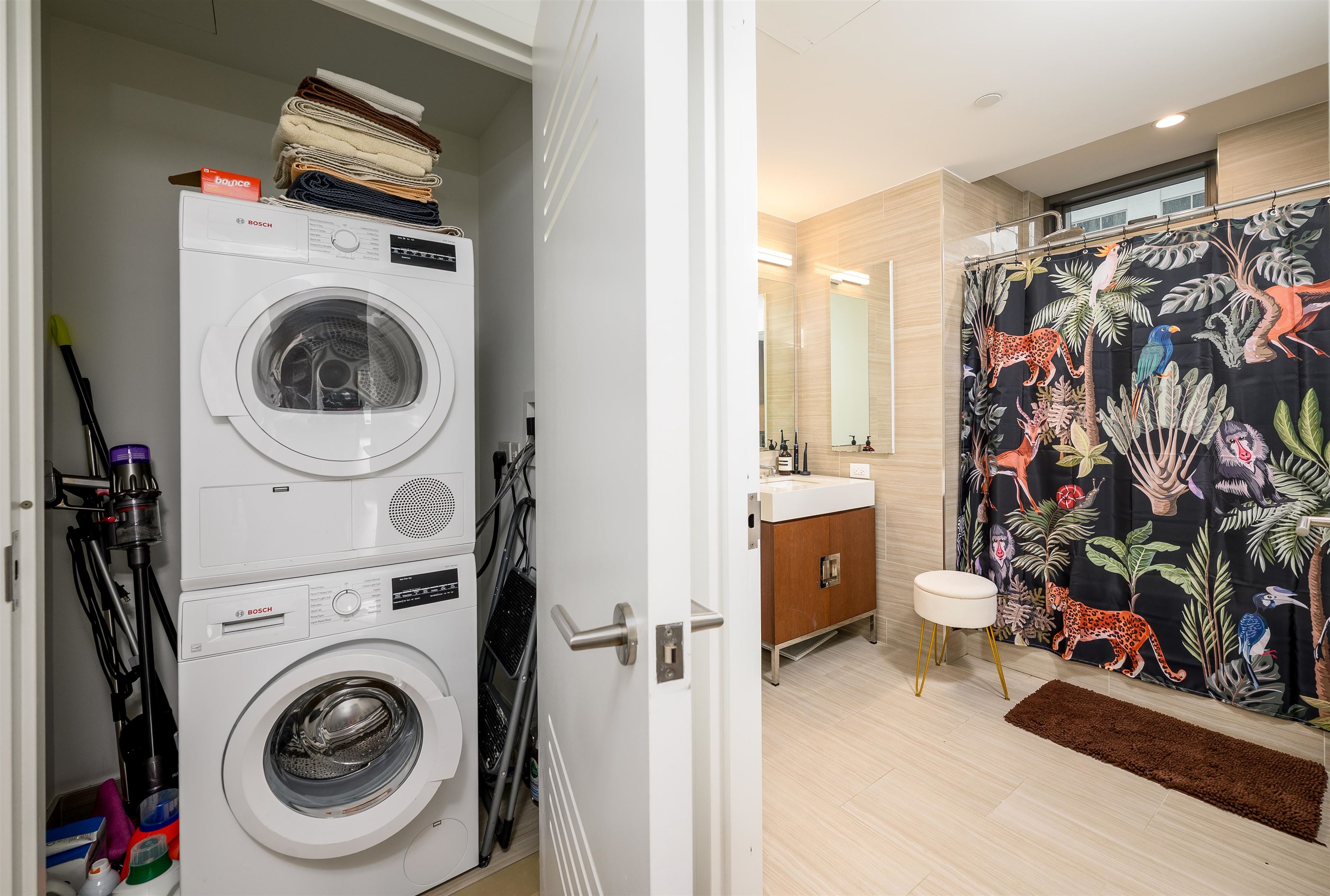 Jersey City, New Jersey, 07302, United States, ,1 BathroomBathrooms,Residential,For Sale,1987904