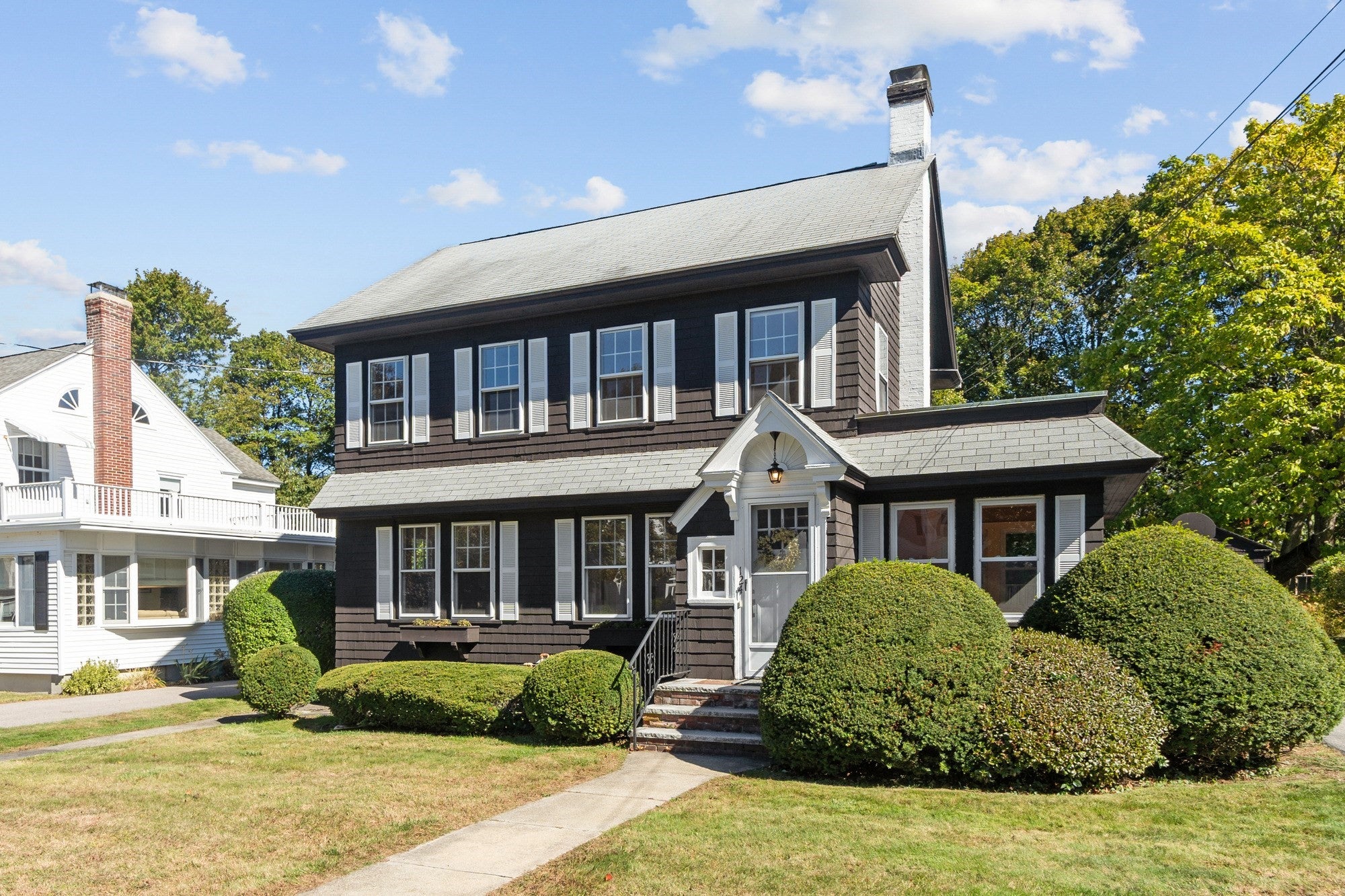 Luce St, Lowell, MA 01852