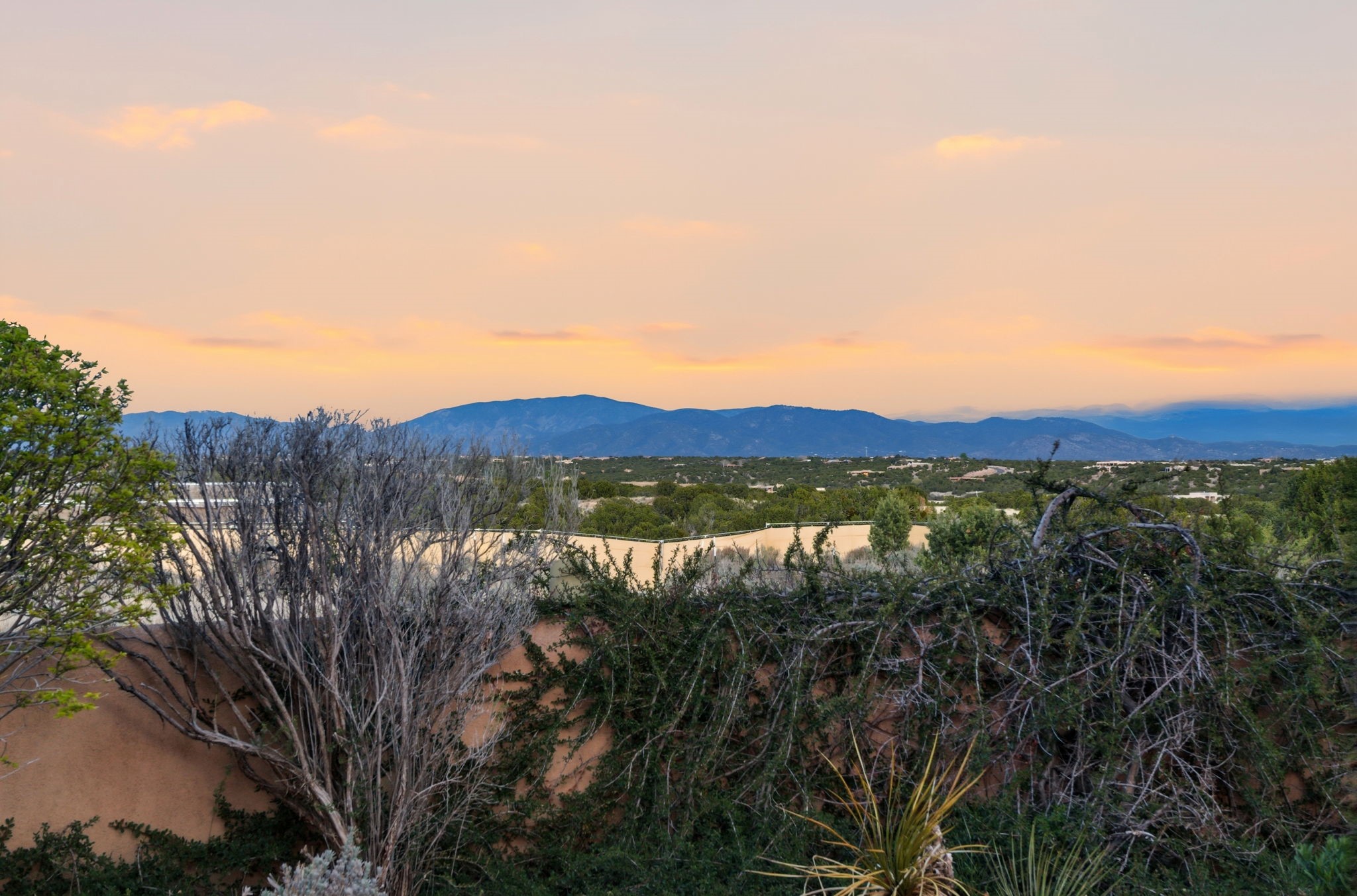  8 Ridgetop Circle - 物件實景