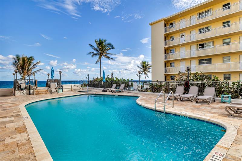 Hillsboro Beach, Florida, 33062, United States, 2 Bedrooms Bedrooms, ,3 BathroomsBathrooms,Residential,For Sale,1942268