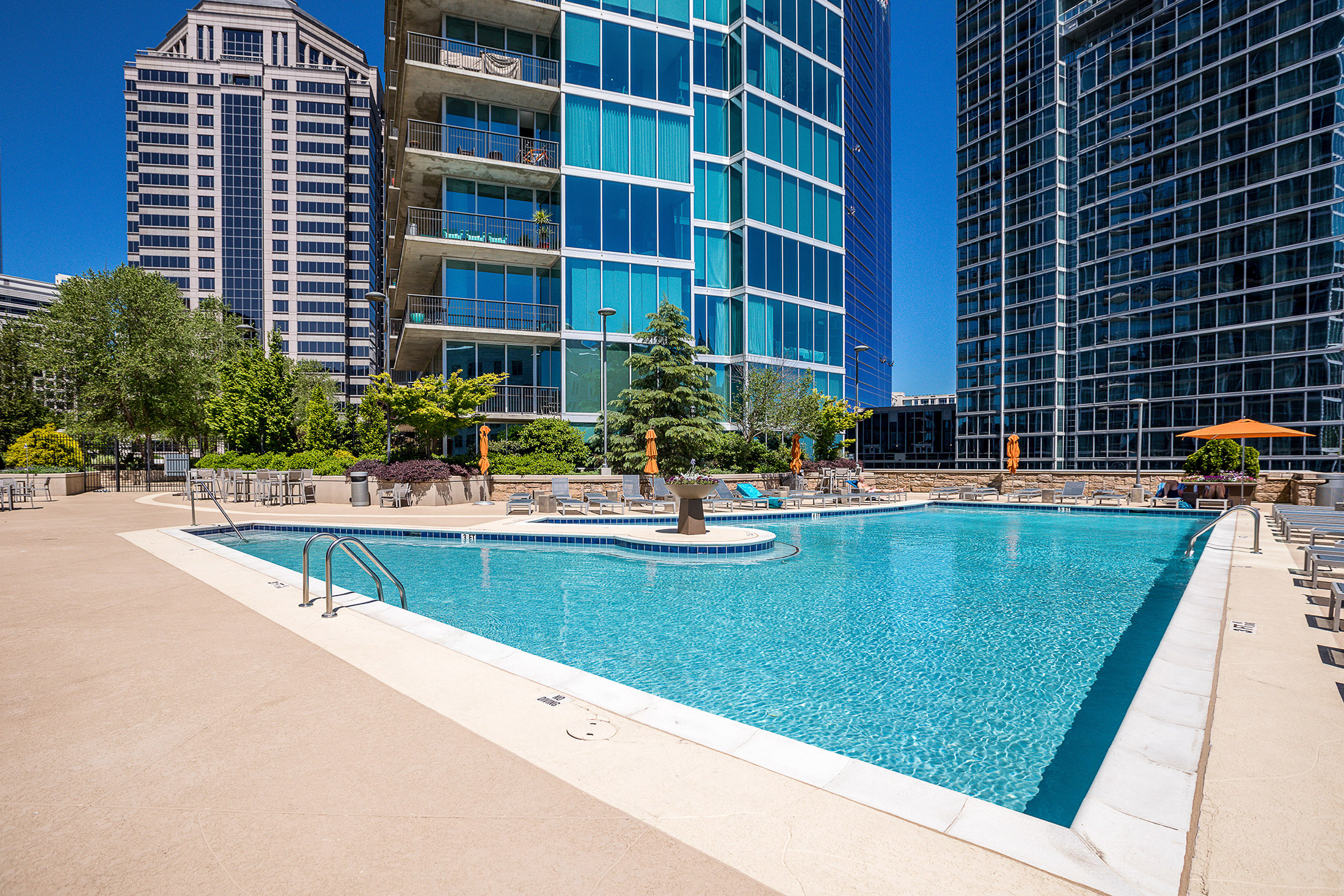  Stunning Southwest Views from Corner Residence at 1010 Midtown - 物件實景