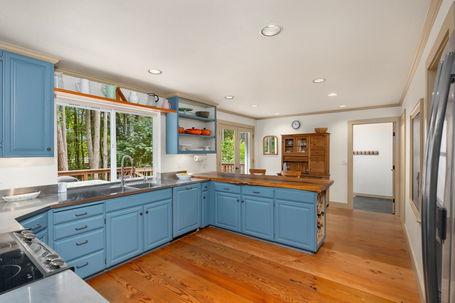  5249 Rose Ave NE, Bainbridge Island, WA 98110 - 物件實景