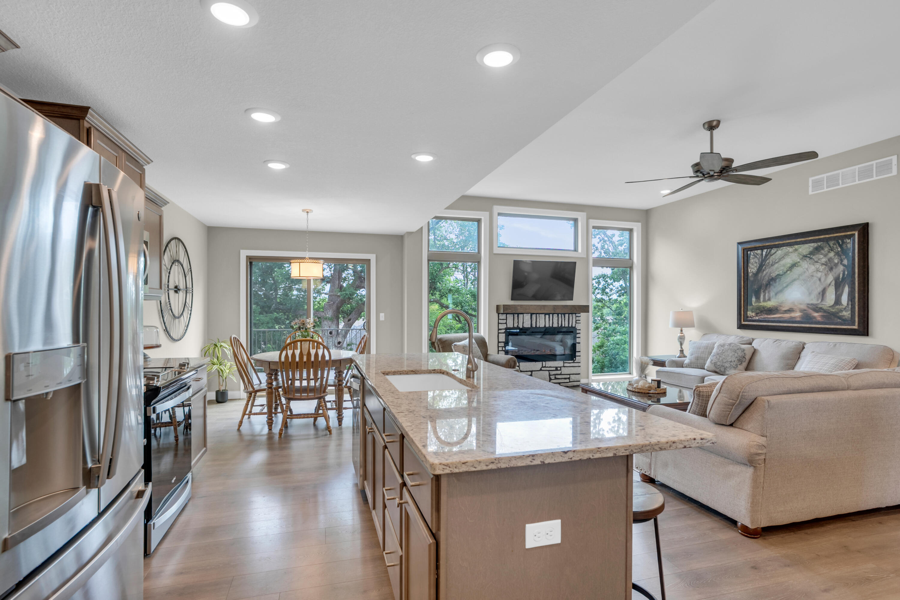 COLUMBIA, Missouri, 65203, United States, 5 Bedrooms Bedrooms, ,3 BathroomsBathrooms,Residential,For Sale,1976271