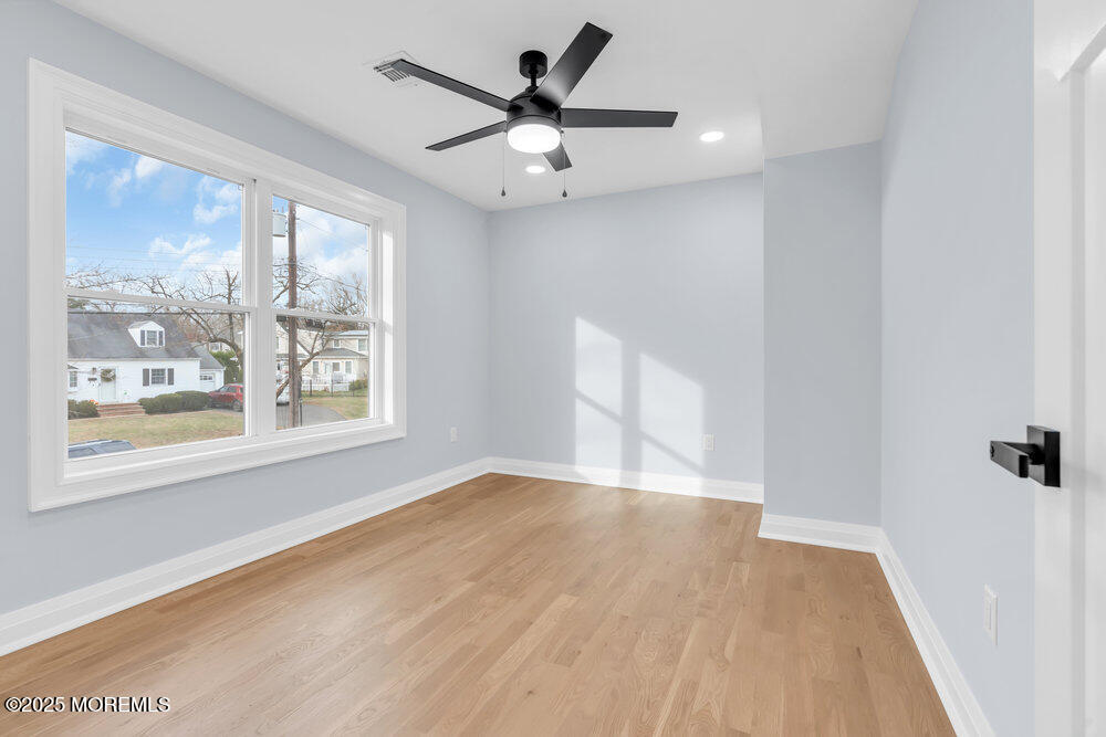 Shrewsbury Boro, New Jersey, 07702, United States, 4 Bedrooms Bedrooms, ,3 BathroomsBathrooms,Residential,For Sale,2001702