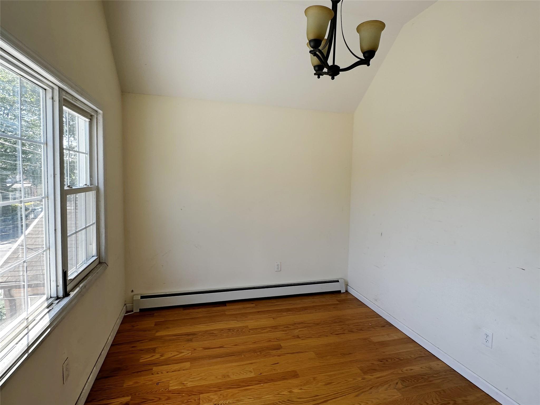 Jamaica, New York, 11433, United States, 3 Bedrooms Bedrooms, ,2 BathroomsBathrooms,Residential,For Sale,1883672