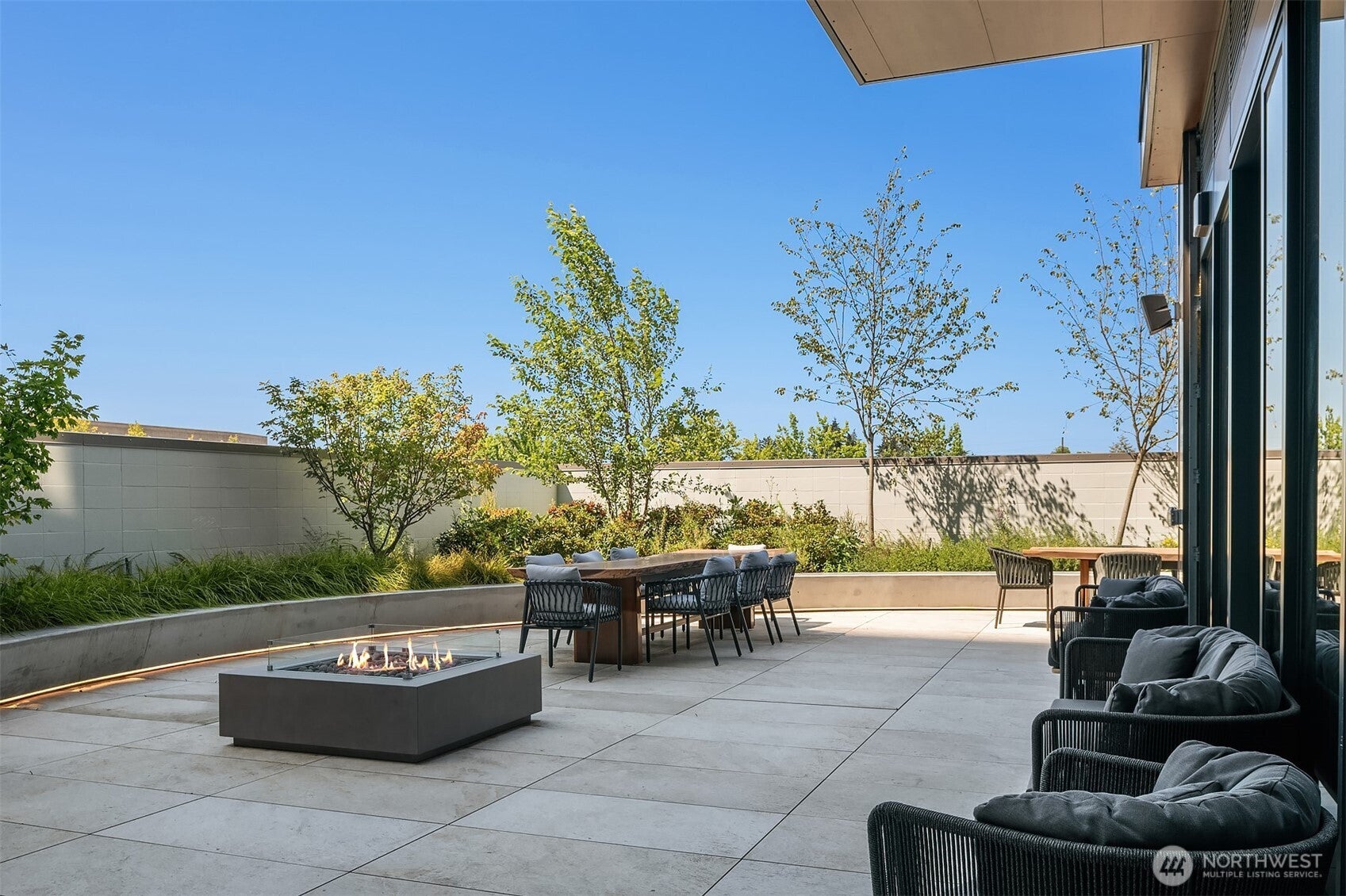 Bellevue, Washington, 98004, United States, 2 Bedrooms Bedrooms, ,2 BathroomsBathrooms,Residential,For Sale,1849855