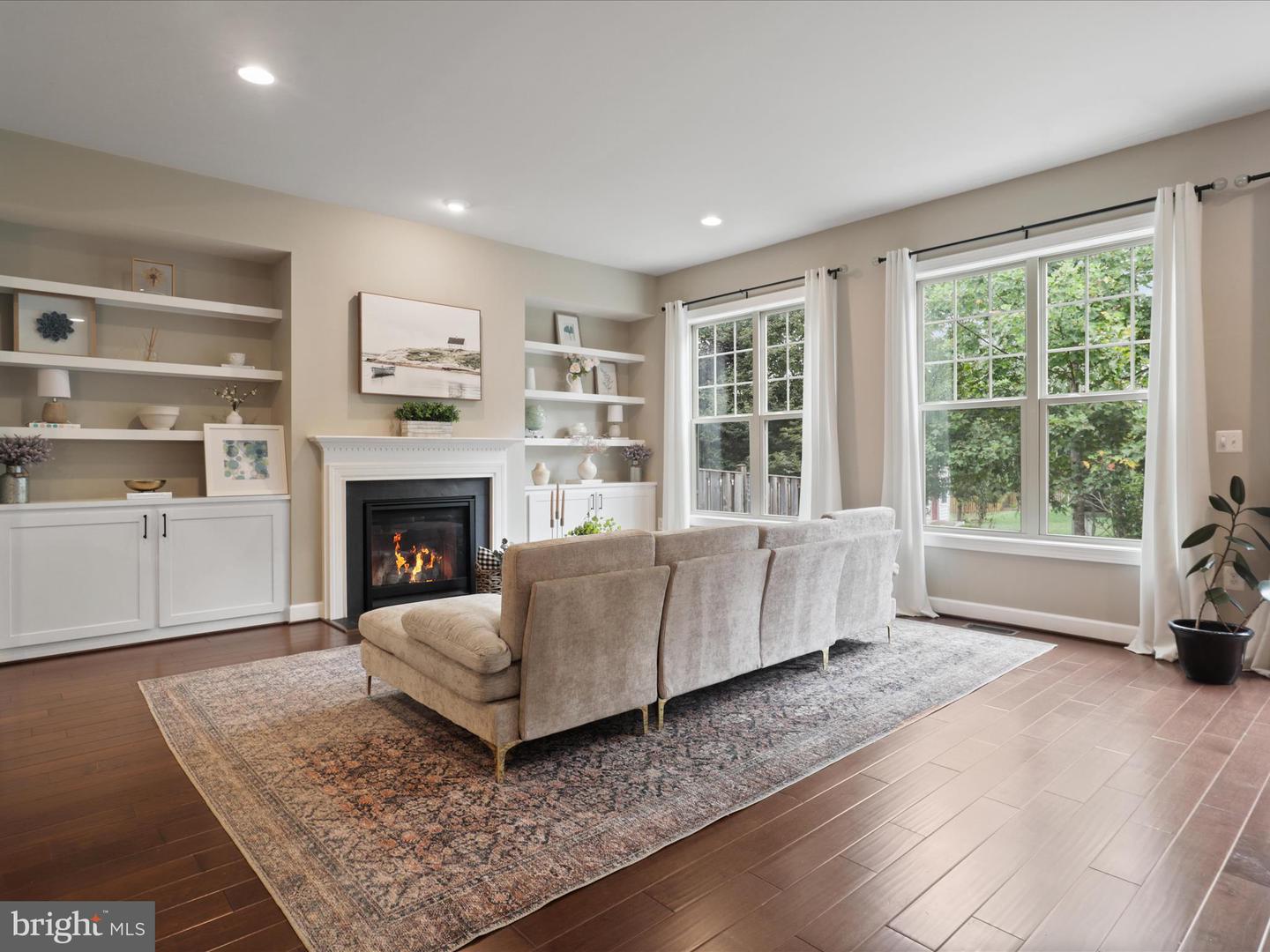 Ashburn, Virginia, 20148, United States, 3 Bedrooms Bedrooms, ,4 BathroomsBathrooms,Residential,For Sale,1918442