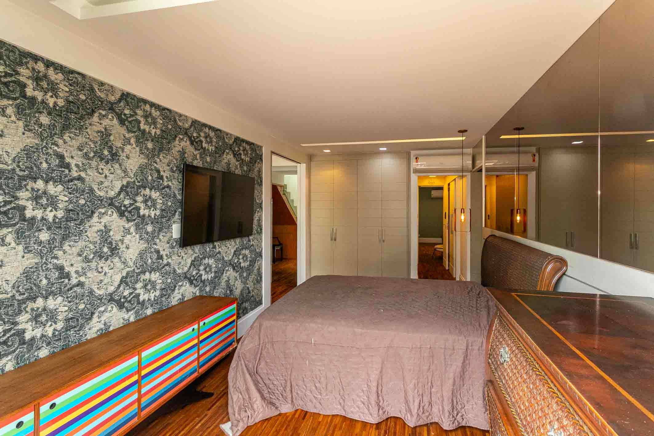  Renovated penthouse with four bedrooms near the beach - 物件實景