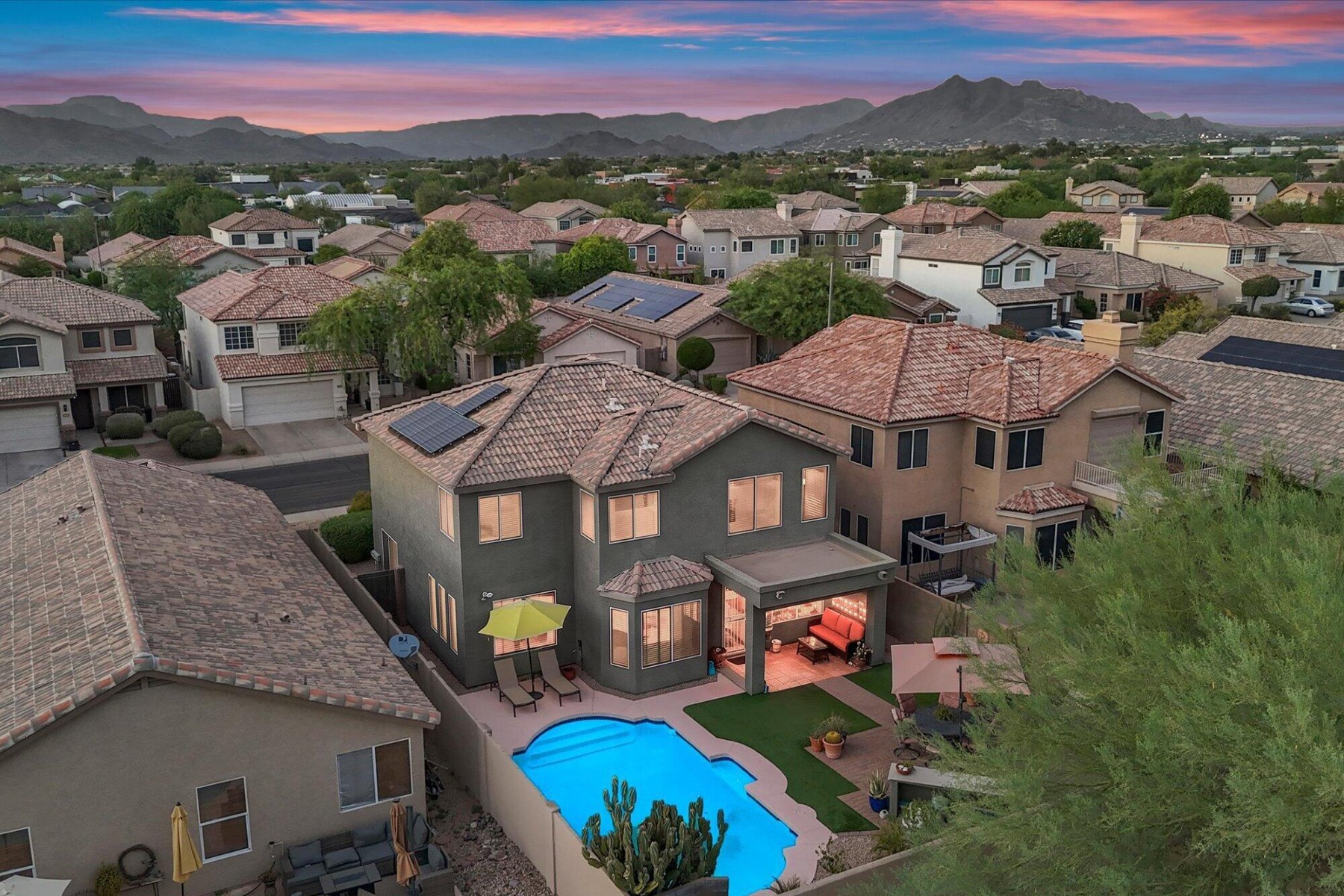  4253 E Chaparosa Way  Cave Creek, AZ - 物件實景