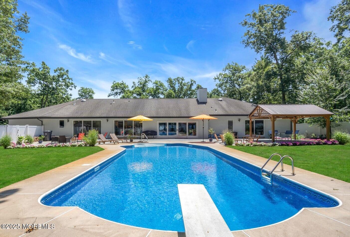 Toms River, New Jersey, 08755, United States, 4 Bedrooms Bedrooms, ,3 BathroomsBathrooms,Residential,For Sale,2006362