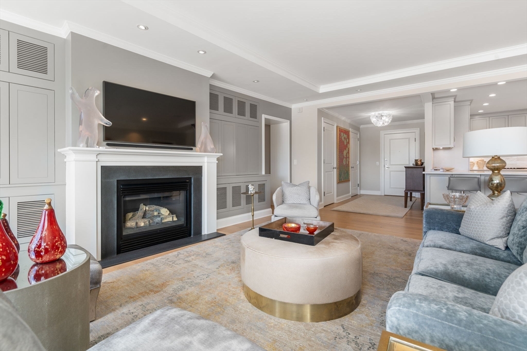 Boston, Massachusetts, 02199, United States, 3 Bedrooms Bedrooms, ,3 BathroomsBathrooms,Residential,For Sale,1940659