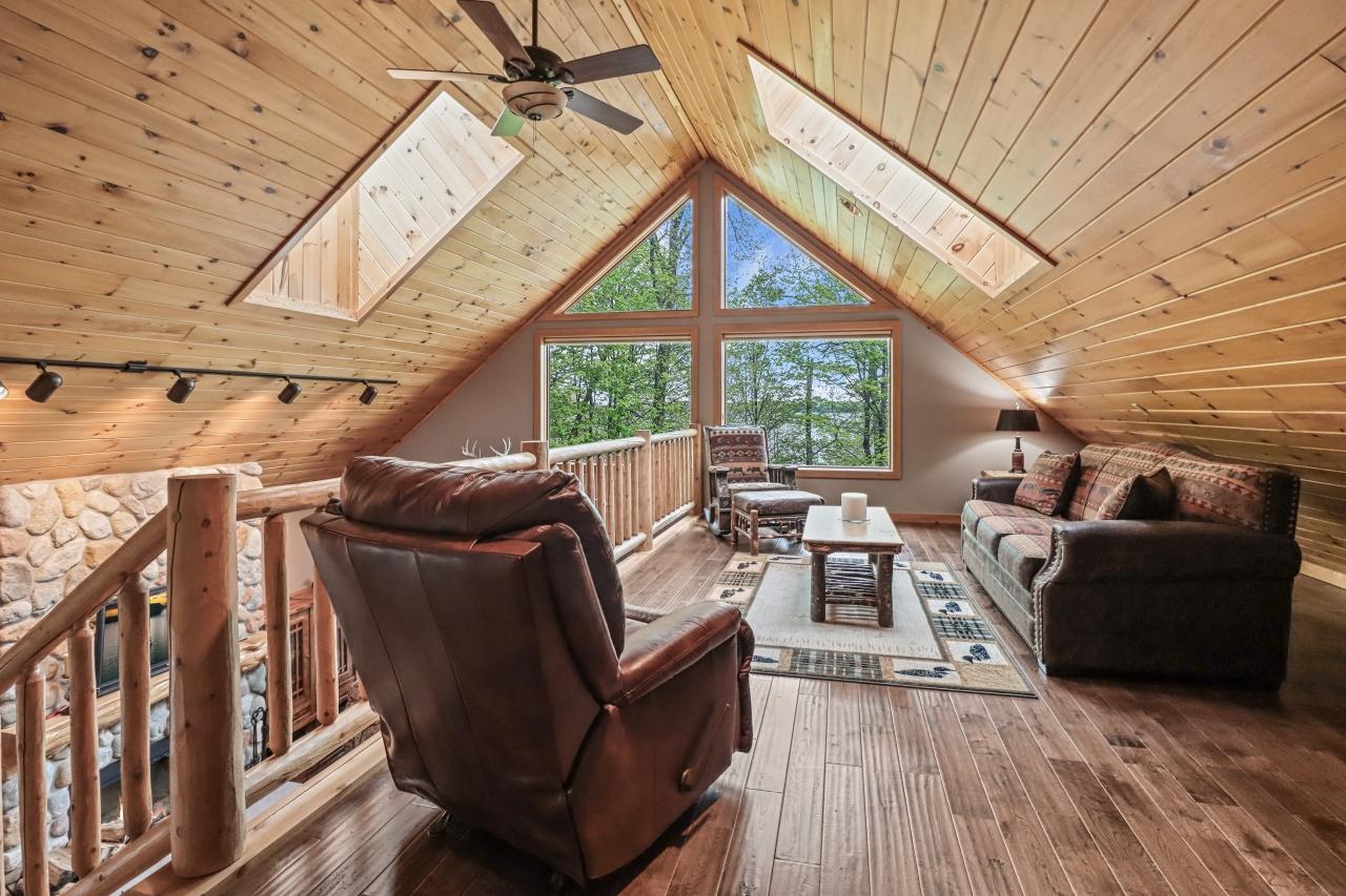 Phelps, Wisconsin, 54554, United States, 5 Bedrooms Bedrooms, ,3 BathroomsBathrooms,Residential,For Sale,1825799