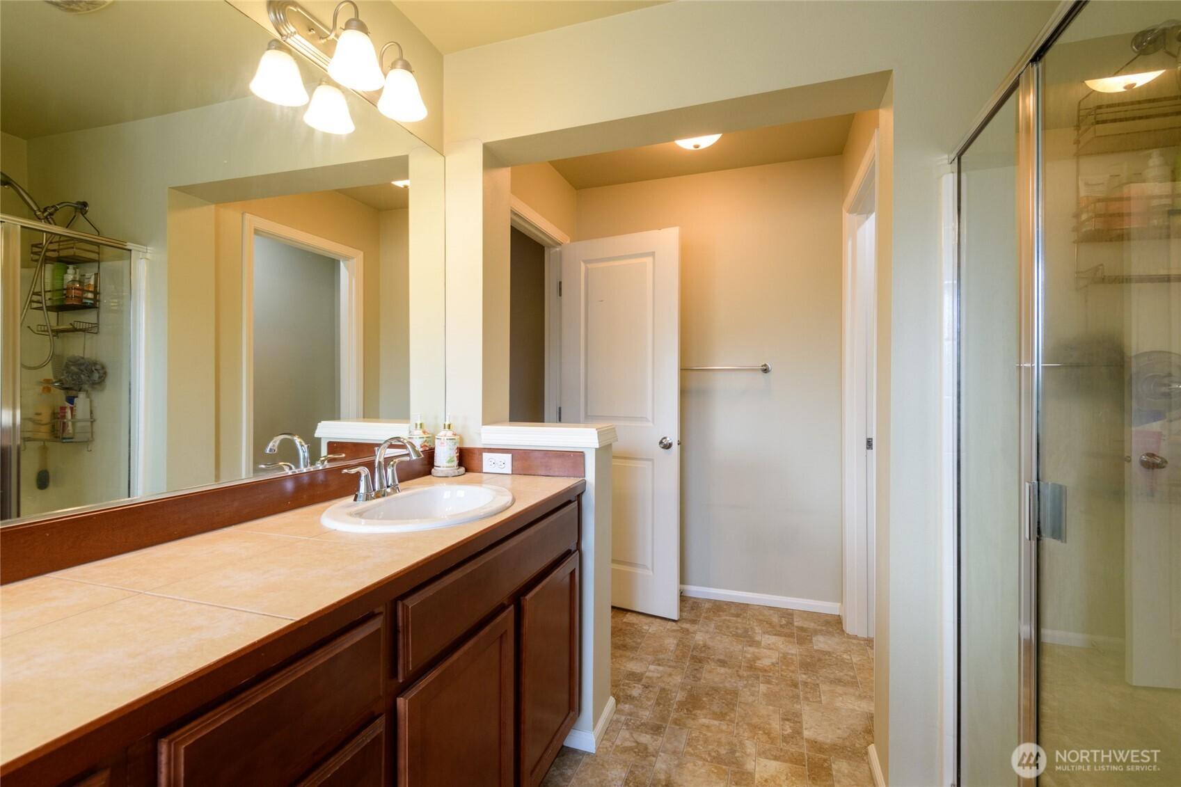 DUVALL, Washington, 98019, United States, 3 Bedrooms Bedrooms, ,3 BathroomsBathrooms,Residential,For Sale,1885631