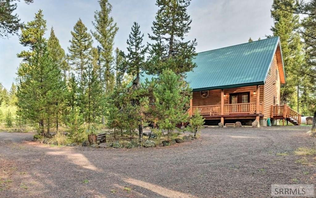 Island Park, Idaho, 83429, United States, 3 Bedrooms Bedrooms, ,2 BathroomsBathrooms,Residential,For Sale,1766025