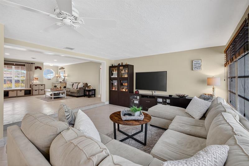 Fort Lauderdale, Florida, 33308, United States, 4 Bedrooms Bedrooms, ,3 BathroomsBathrooms,Residential,For Sale,1912260
