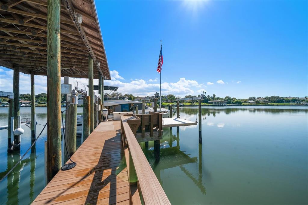 Largo, Florida, 33770, United States, 5 Bedrooms Bedrooms, ,4 BathroomsBathrooms,Residential,For Sale,2002964