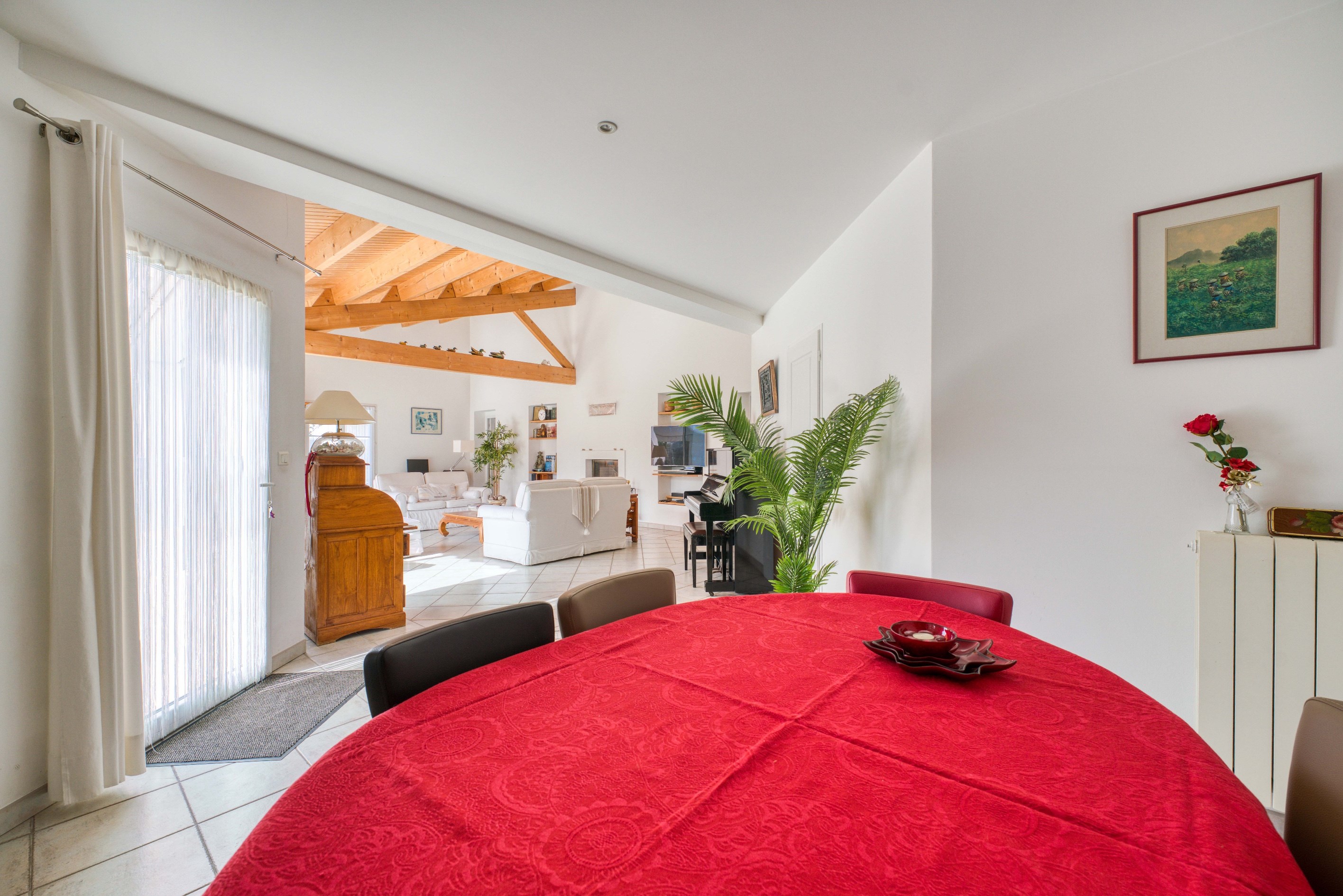  4 BEDROOM HOUSE IN THE HEART OF ST PIERRE D