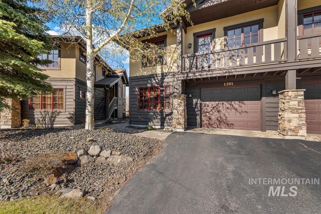 McCall, Idaho, 83638, United States, 4 Bedrooms Bedrooms, ,3 BathroomsBathrooms,Residential,For Sale,1803021