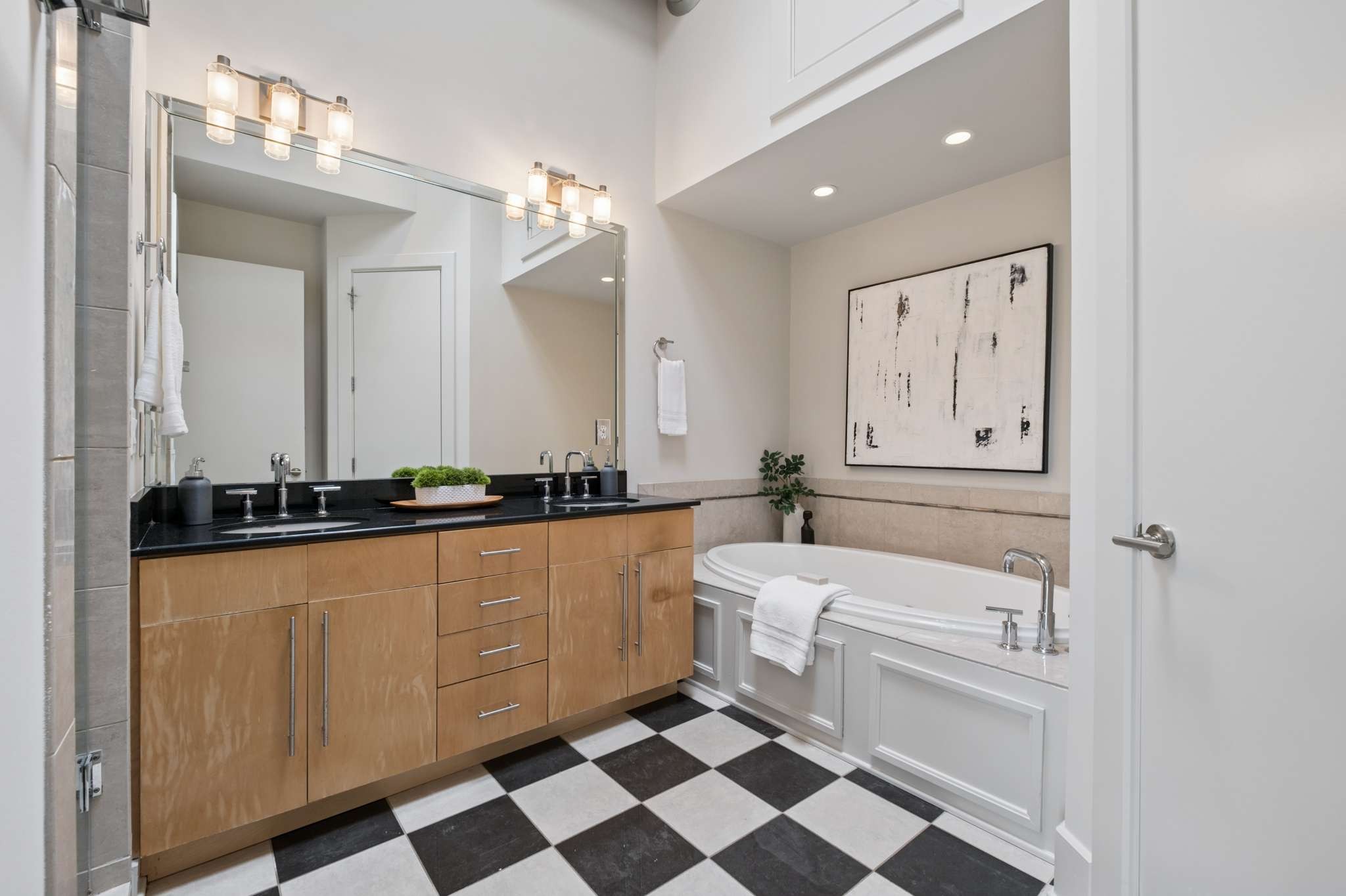  418 Van Buren St, Nashville, TN, 37208 - 物件實景