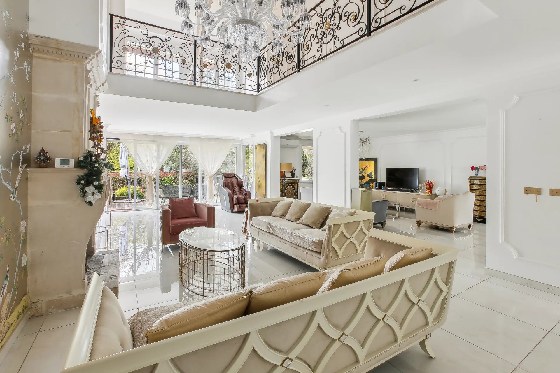 La Varenne-Saint-Hilaire, Île-de-France, 94210, FR, 5 Bedrooms Bedrooms, ,3 BathroomsBathrooms,Residential,For Sale,1995939