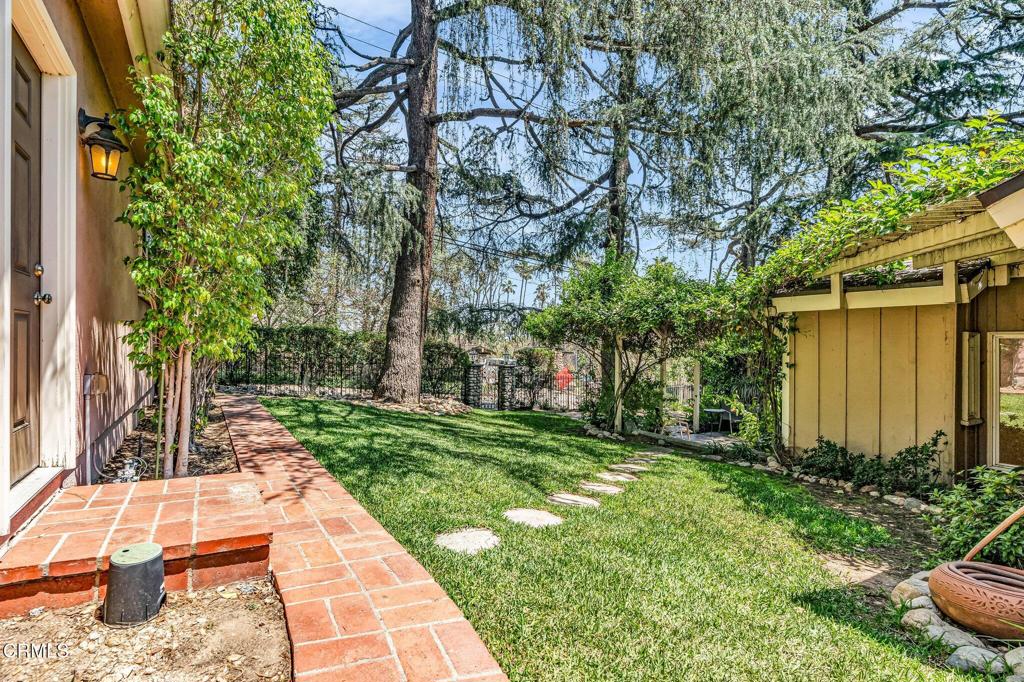Altadena, California, 91001, United States, 3 Bedrooms Bedrooms, ,3 BathroomsBathrooms,Residential,For Sale,1903574