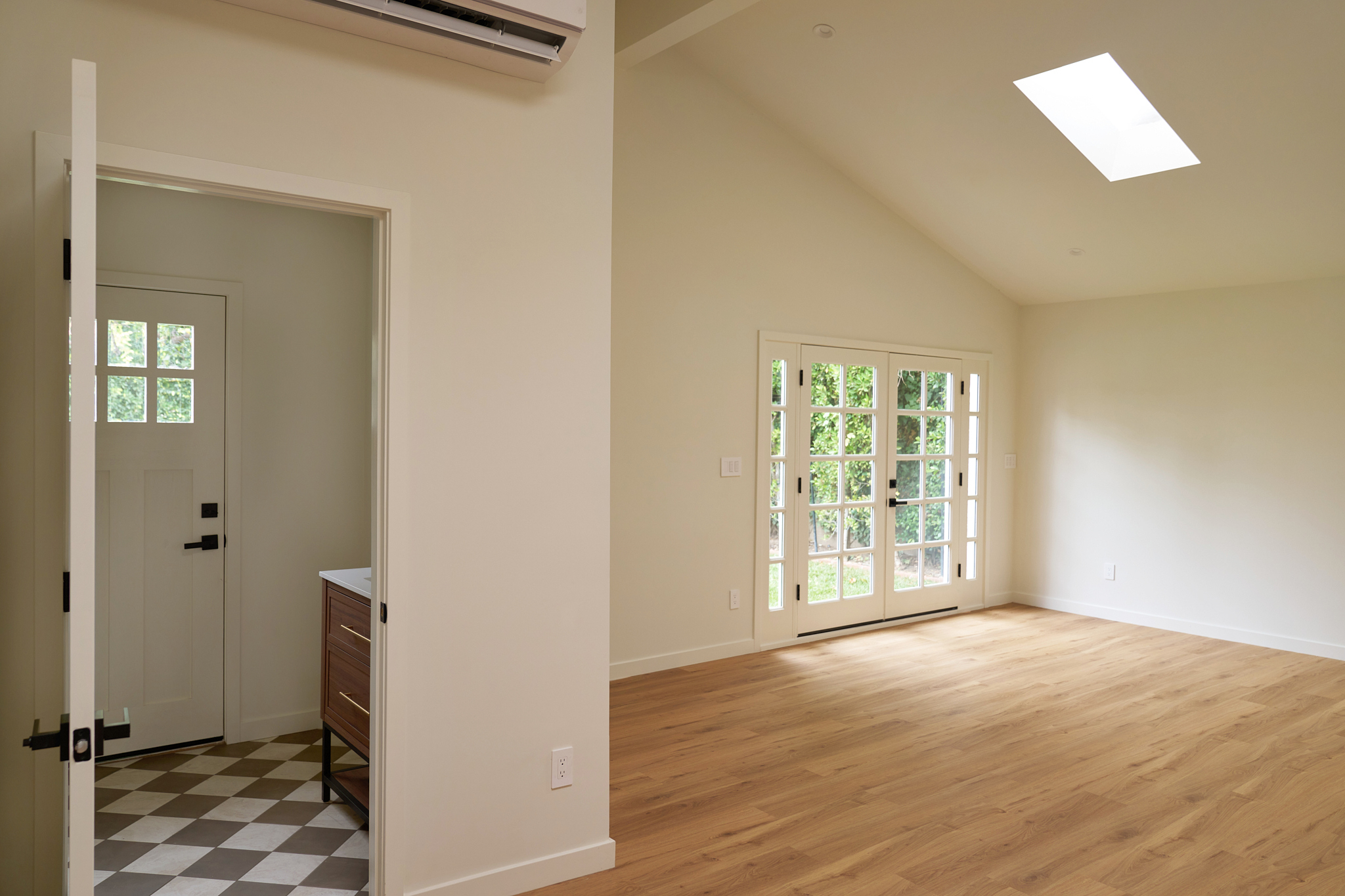  4734 Greenbush Ave - 物件實景