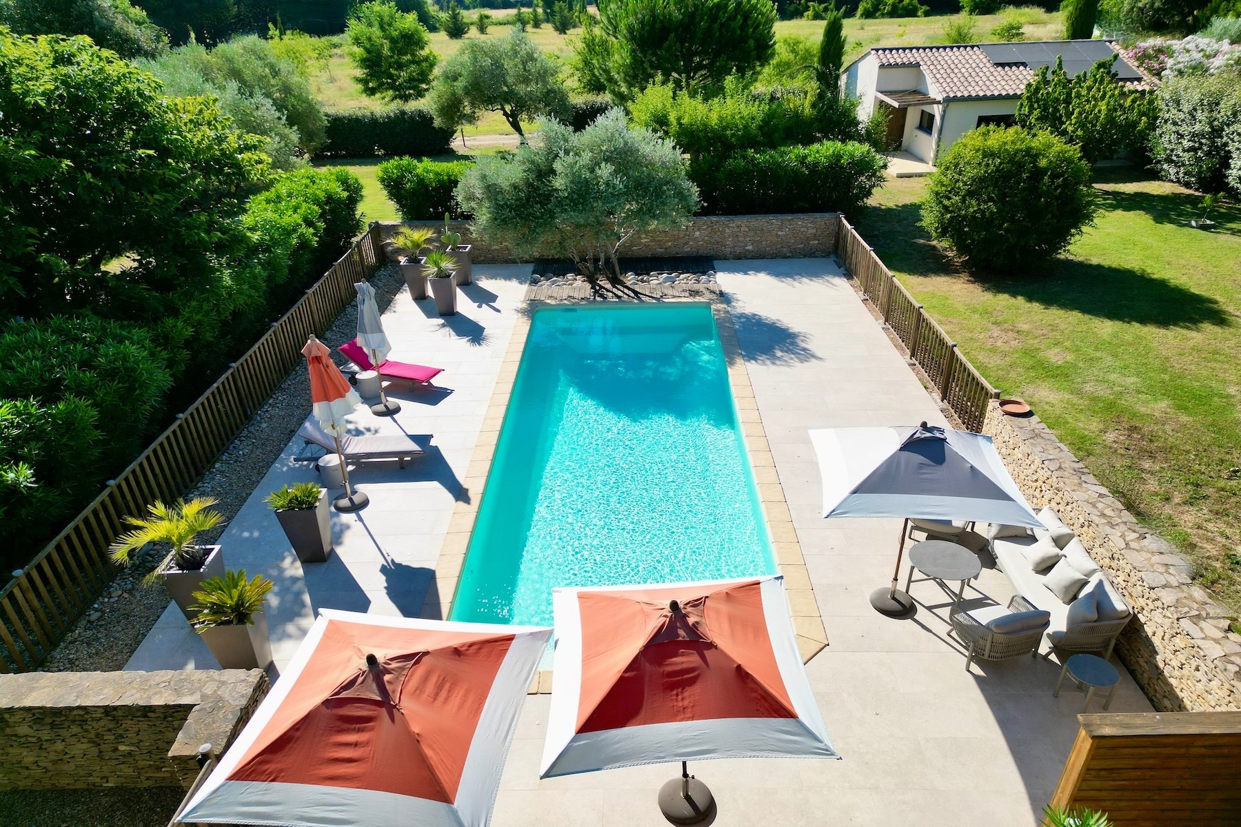  Uzès, 7 km, Beautiful Provençal Property with Independent Guest Suites and Pool - 物件實景