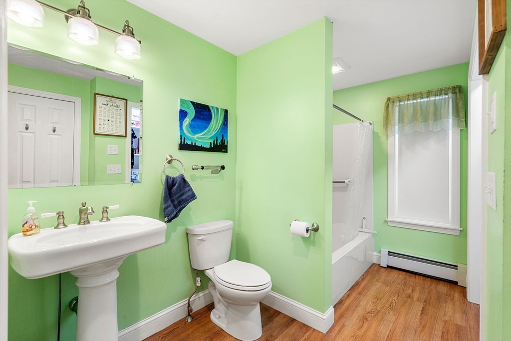 Lowell, Massachusetts, 01852, United States, 5 Bedrooms Bedrooms, ,4 BathroomsBathrooms,Residential,For Sale,1874290