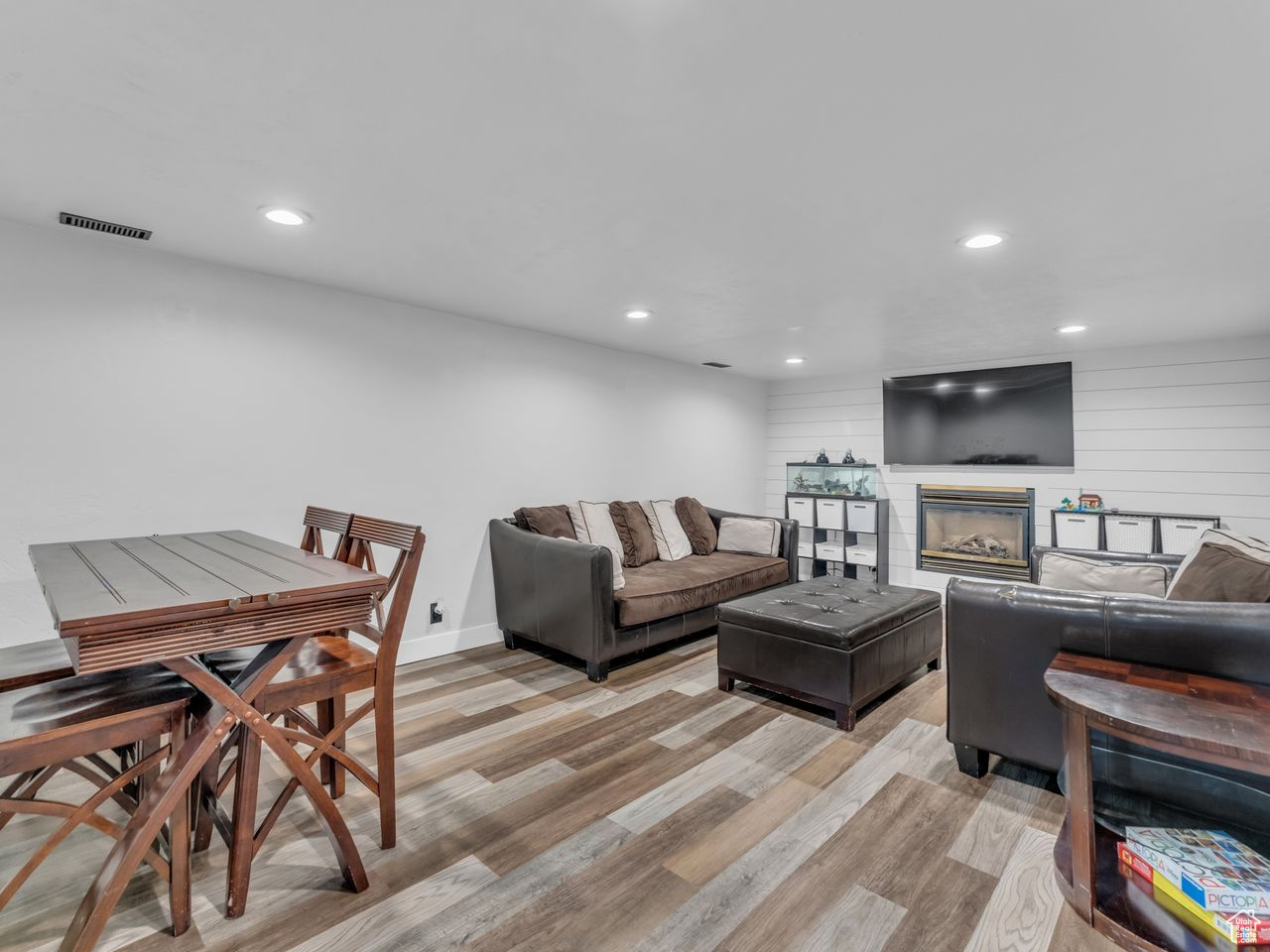 West Valley City, Utah, 84120, United States, 4 Bedrooms Bedrooms, ,2 BathroomsBathrooms,Residential,For Sale,1875752