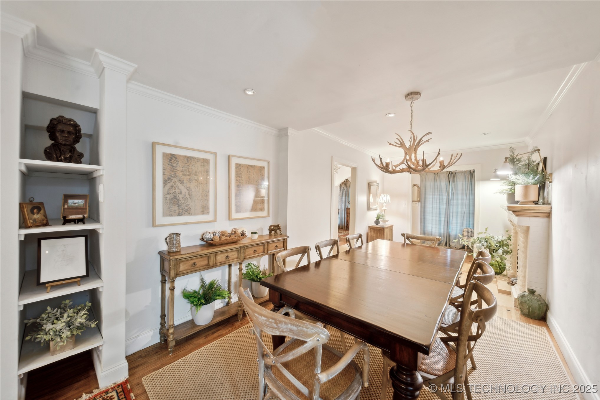Tulsa, Oklahoma, 74114, United States, 4 Bedrooms Bedrooms, ,4 BathroomsBathrooms,Residential,For Sale,1795496