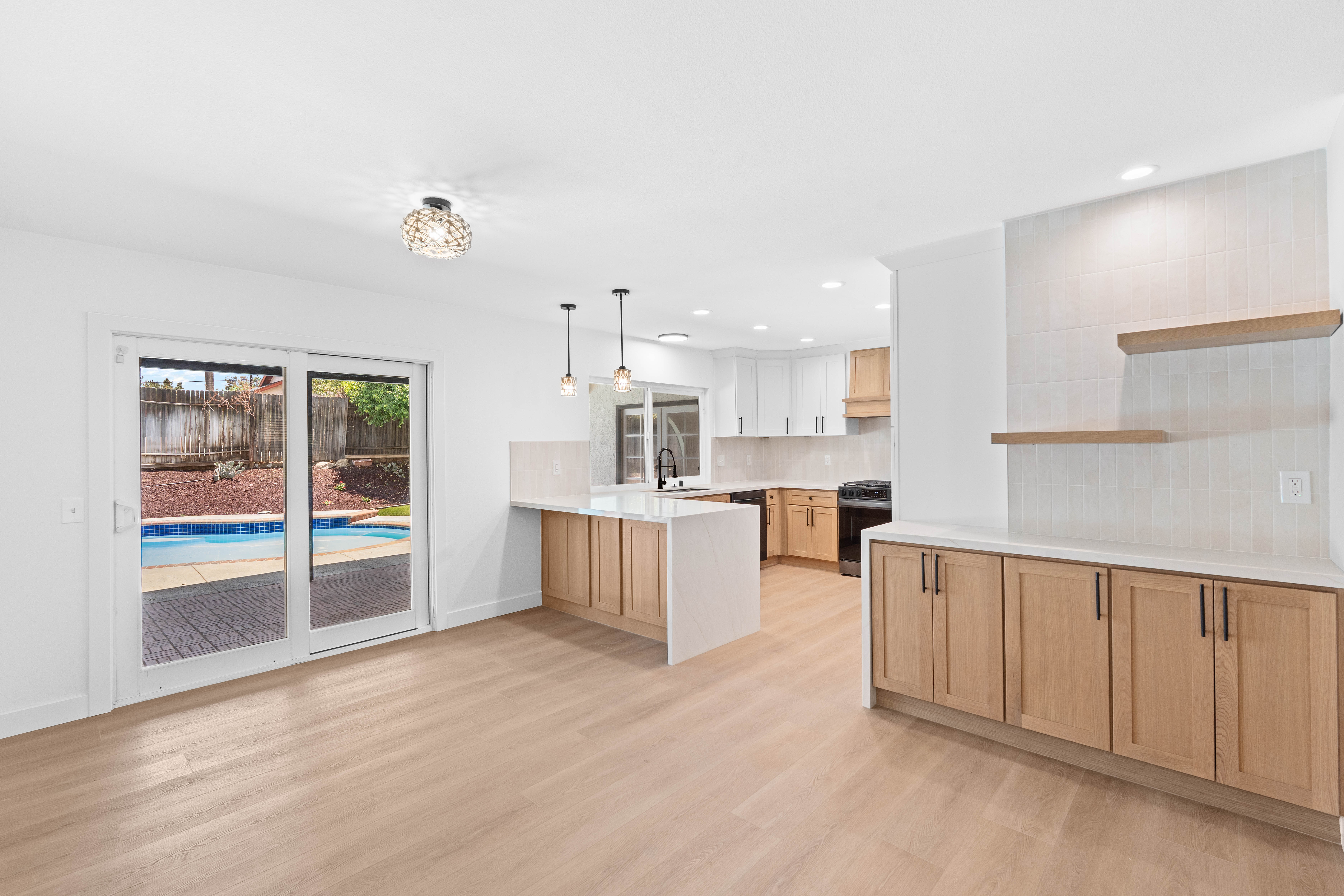  2463 Falling Oak Drive, Riverside, CA 92506 - 物件實景