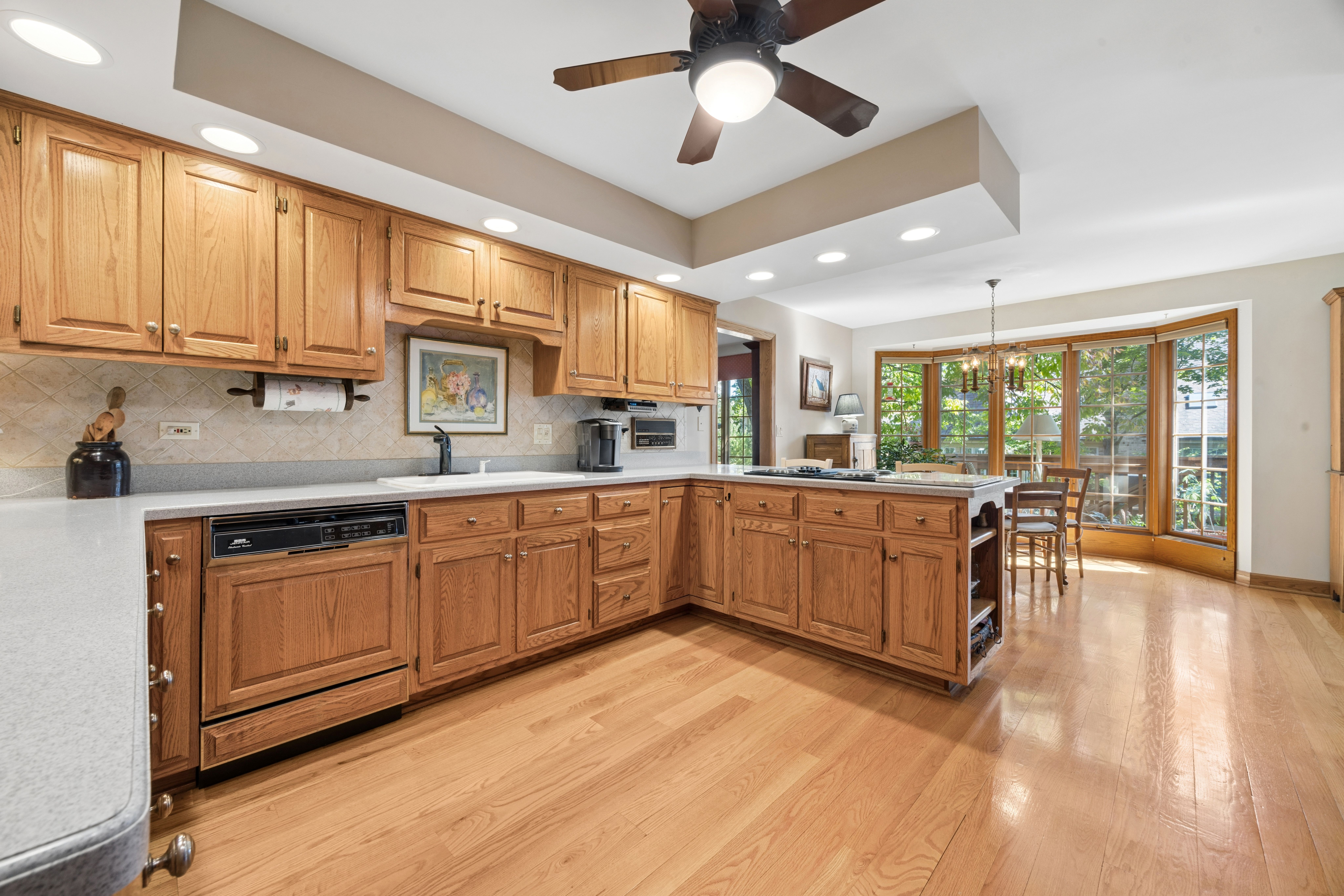  Lovely and Meticulously Maintained Townhome in Desirable Tartan Lakes - 物件實景